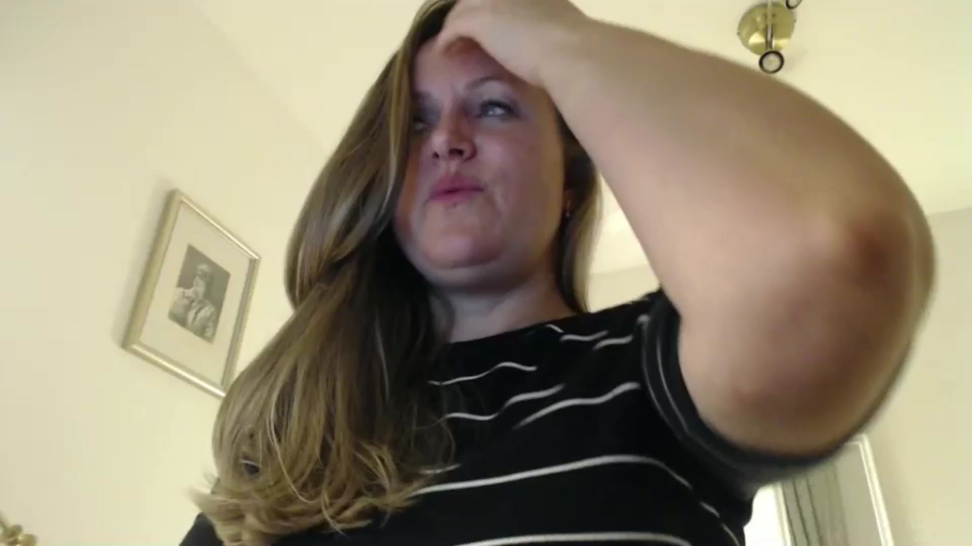 Gallery image thumbnail from JustLily's myfreecams stream on, 08/23/2024, 22:10 image 11 of 20