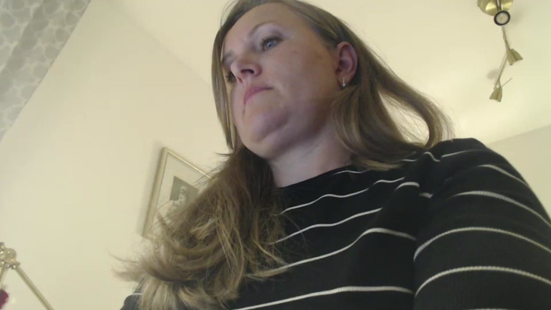 Gallery image thumbnail from JustLily's myfreecams stream on, 08/23/2024, 22:10 image 1 of 20