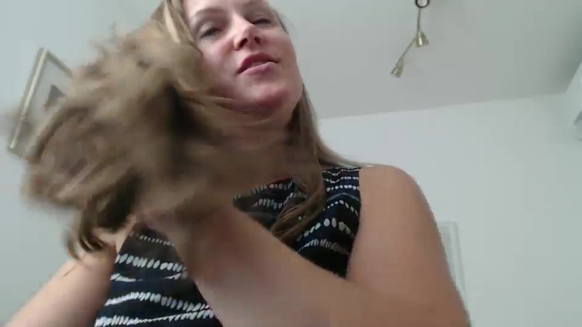 Gallery image thumbnail from JustLily's myfreecams stream on, 08/28/2024, 12:07 image 8 of 20