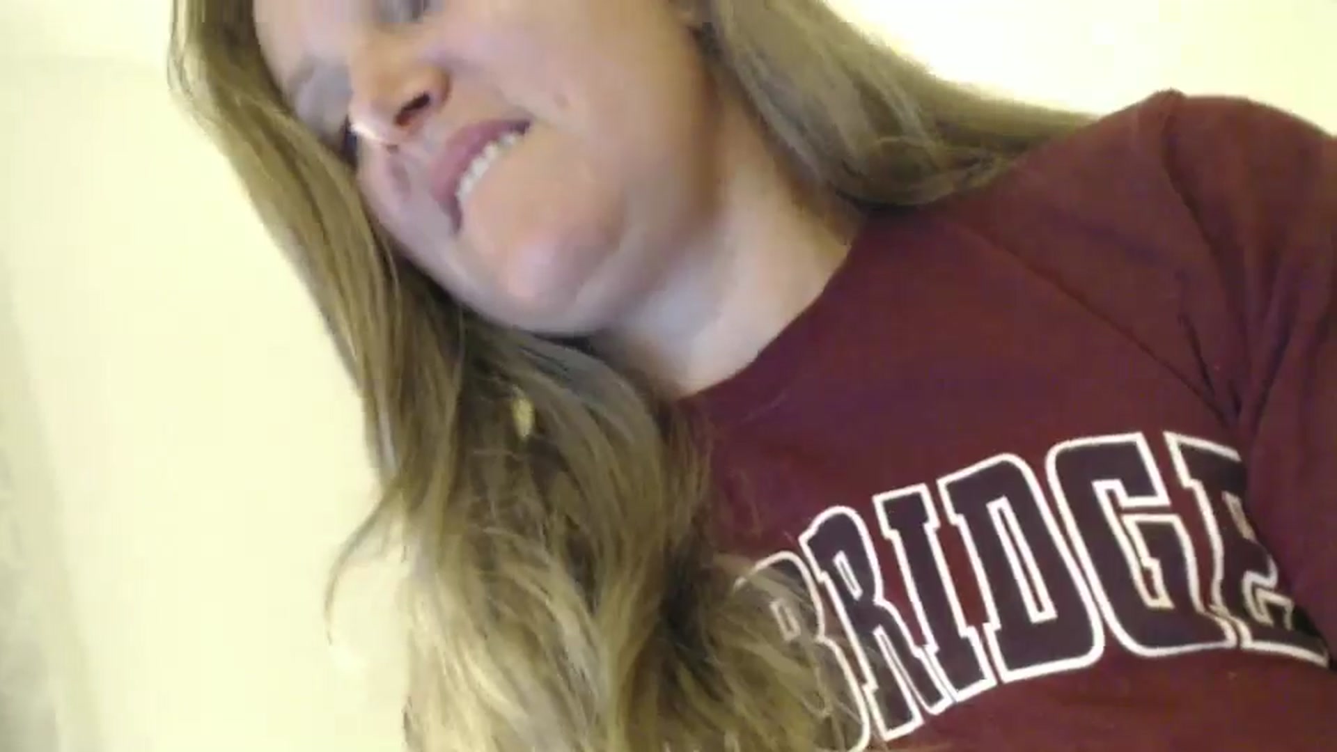 Gallery image thumbnail from JustLily's myfreecams stream on, 09/04/2024, 21:07 image 15 of 20
