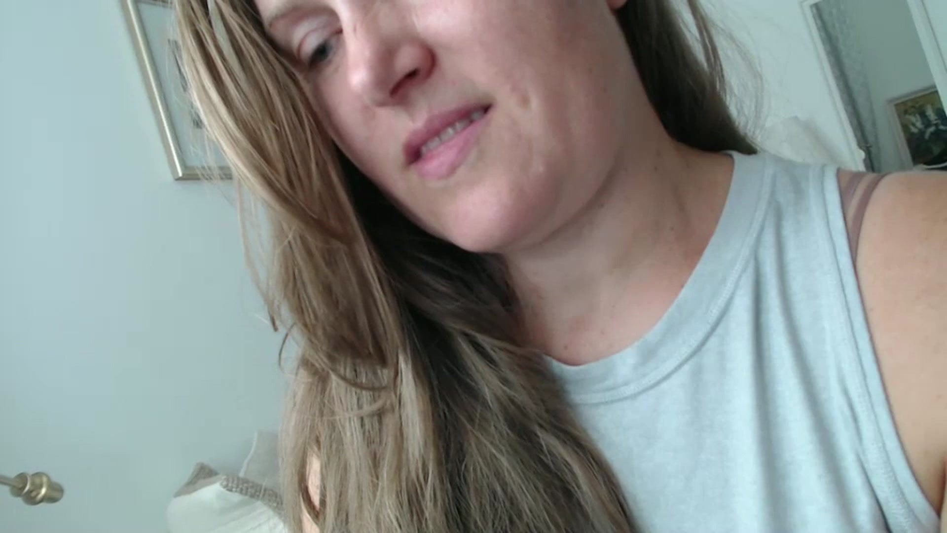 Gallery image thumbnail from JustLily's myfreecams stream on, 09/05/2024, 09:46 image 7 of 20