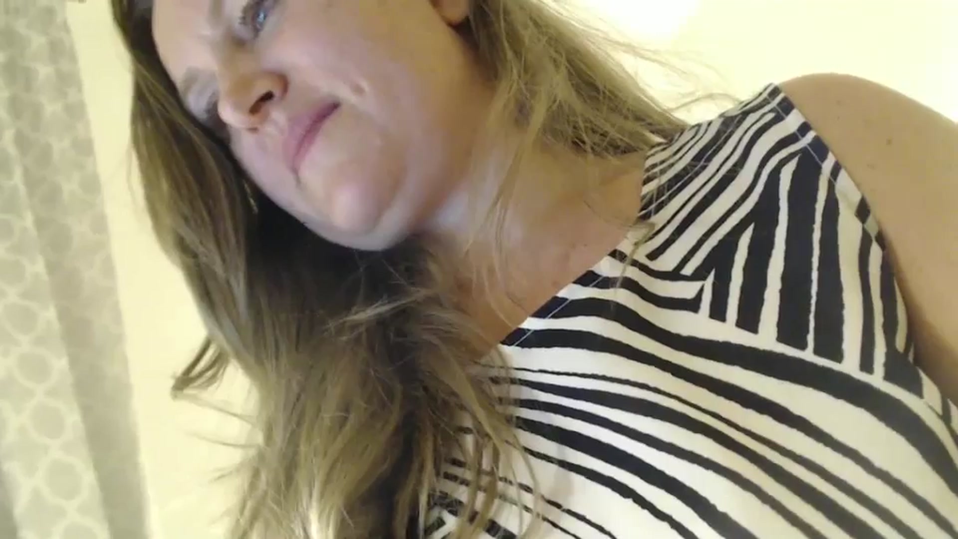 Gallery image thumbnail from JustLily's myfreecams stream on, 09/05/2024, 21:28 image 17 of 20