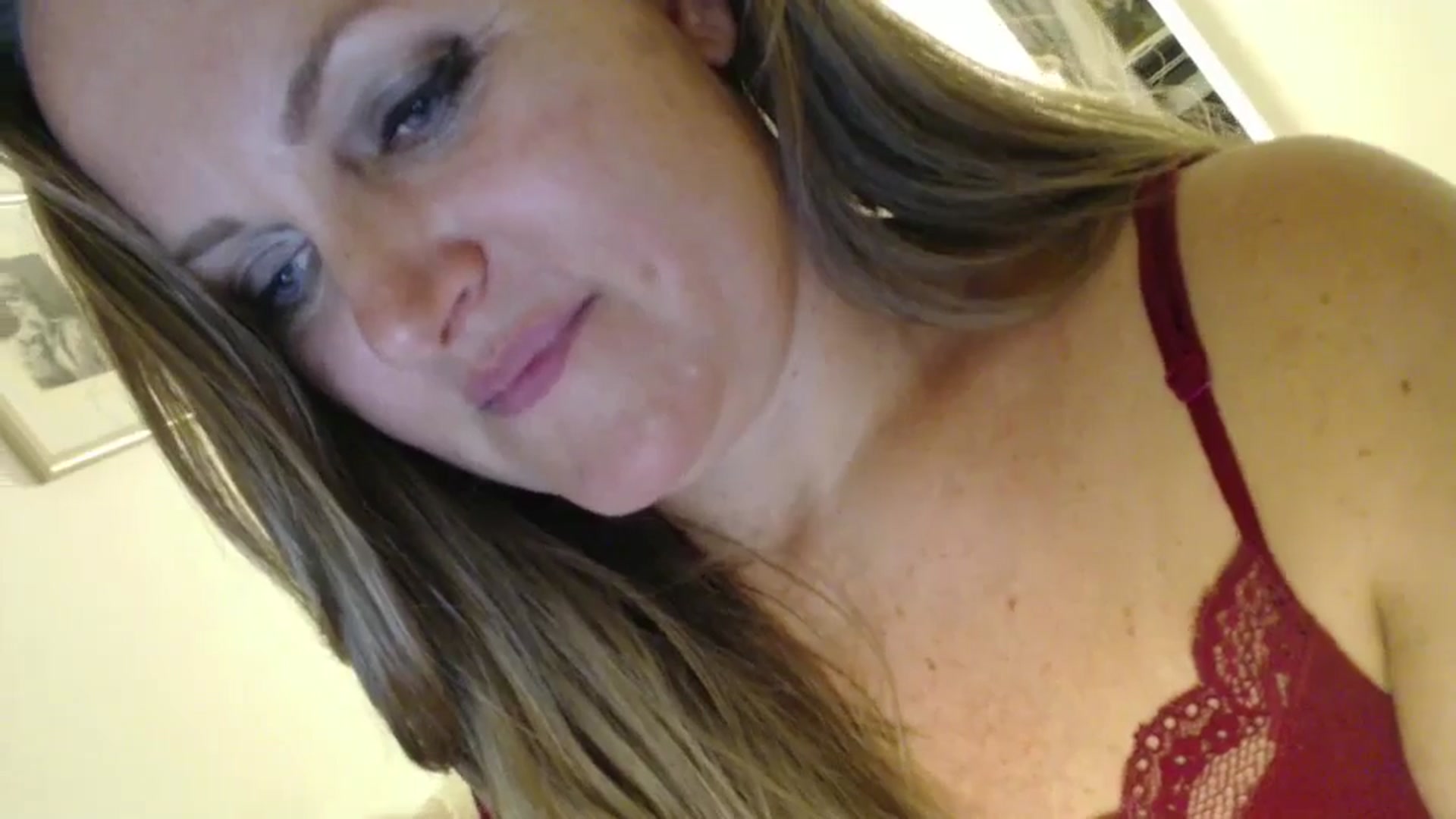 Gallery image thumbnail from JustLily's myfreecams stream on, 09/11/2024, 18:56 image 9 of 20