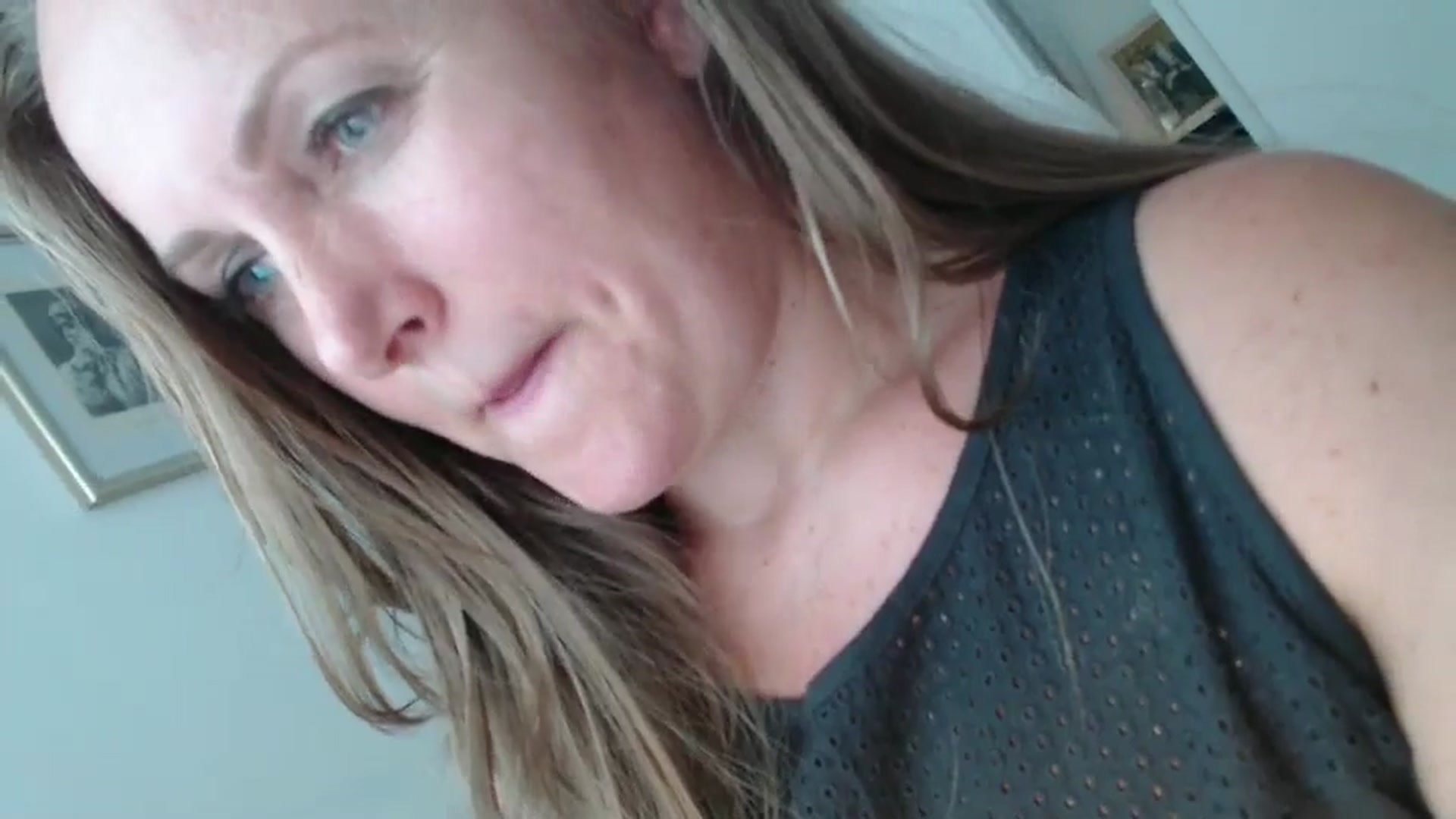 Gallery image thumbnail from JustLily's myfreecams stream on, 09/13/2024, 13:59 image 2 of 20