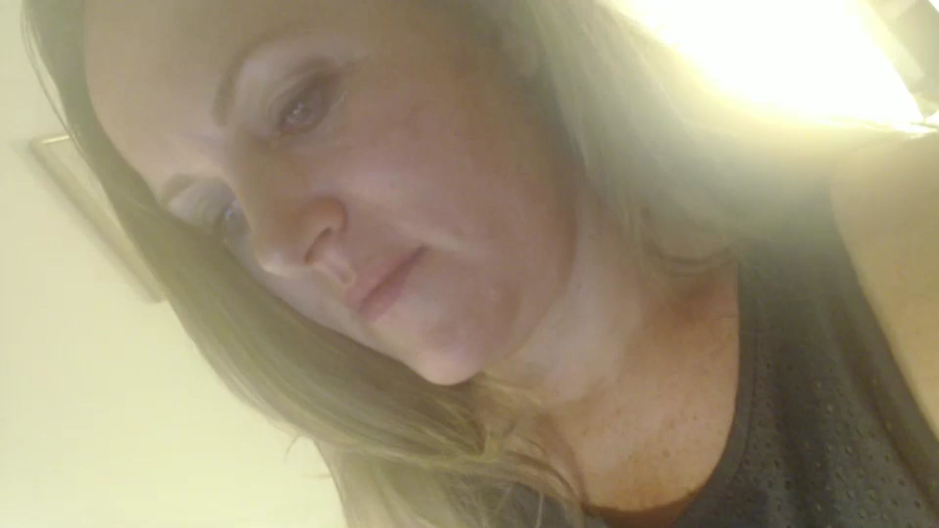 Gallery image thumbnail from JustLily's myfreecams stream on, 09/13/2024, 21:53 image 4 of 20
