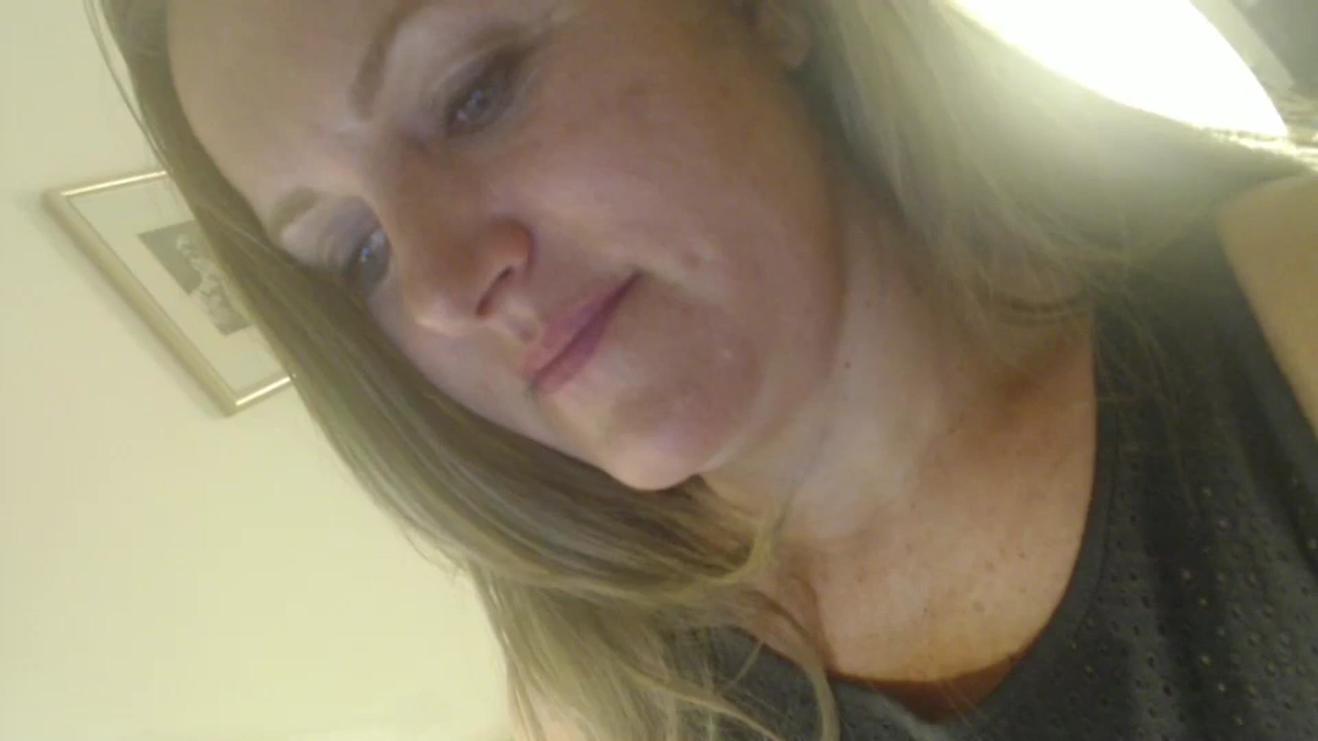 Gallery image thumbnail from JustLily's myfreecams stream on, 09/13/2024, 21:53 image 2 of 20