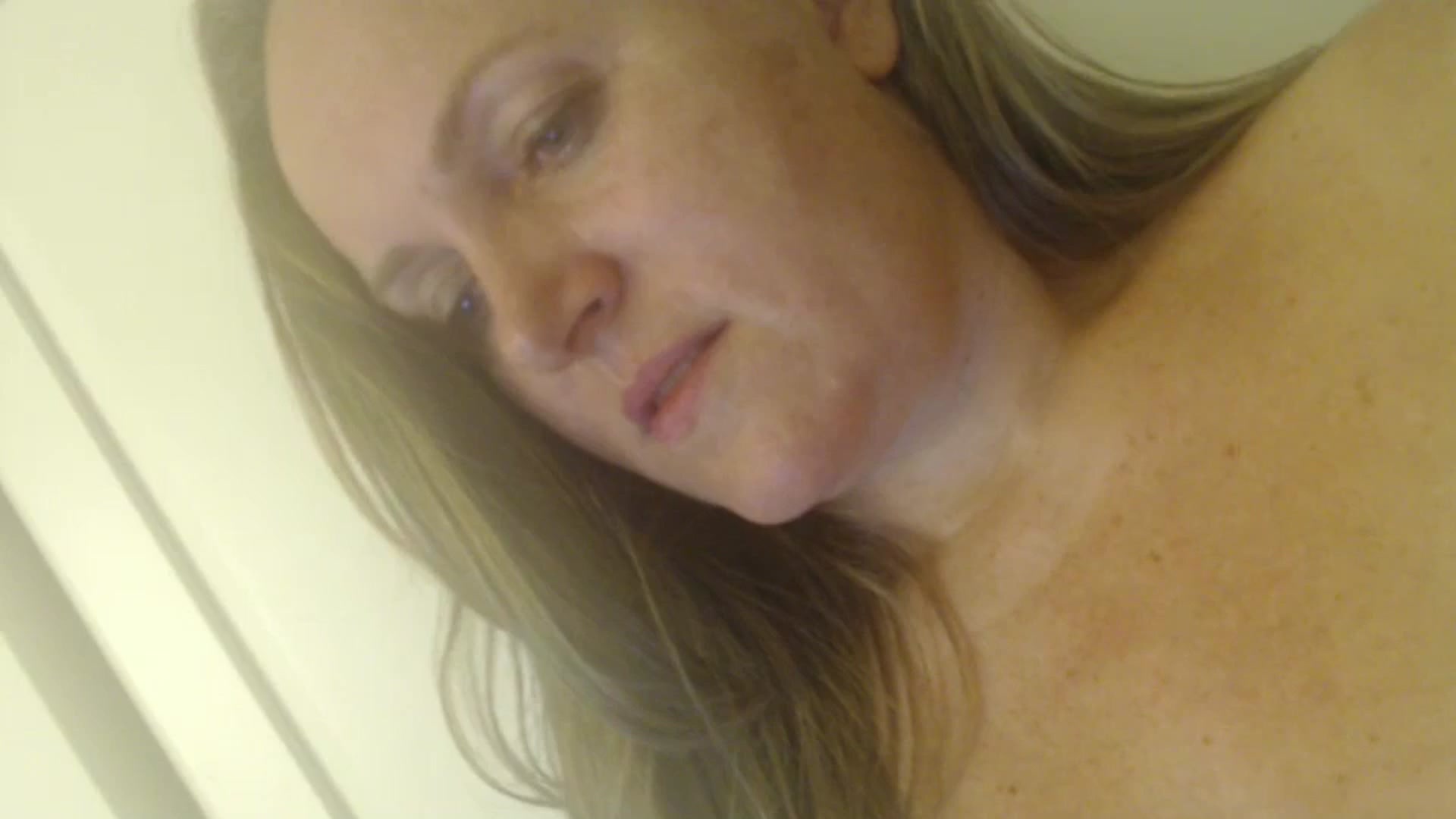 Gallery image thumbnail from JustLily's myfreecams stream on, 09/13/2024, 23:07 image 9 of 20
