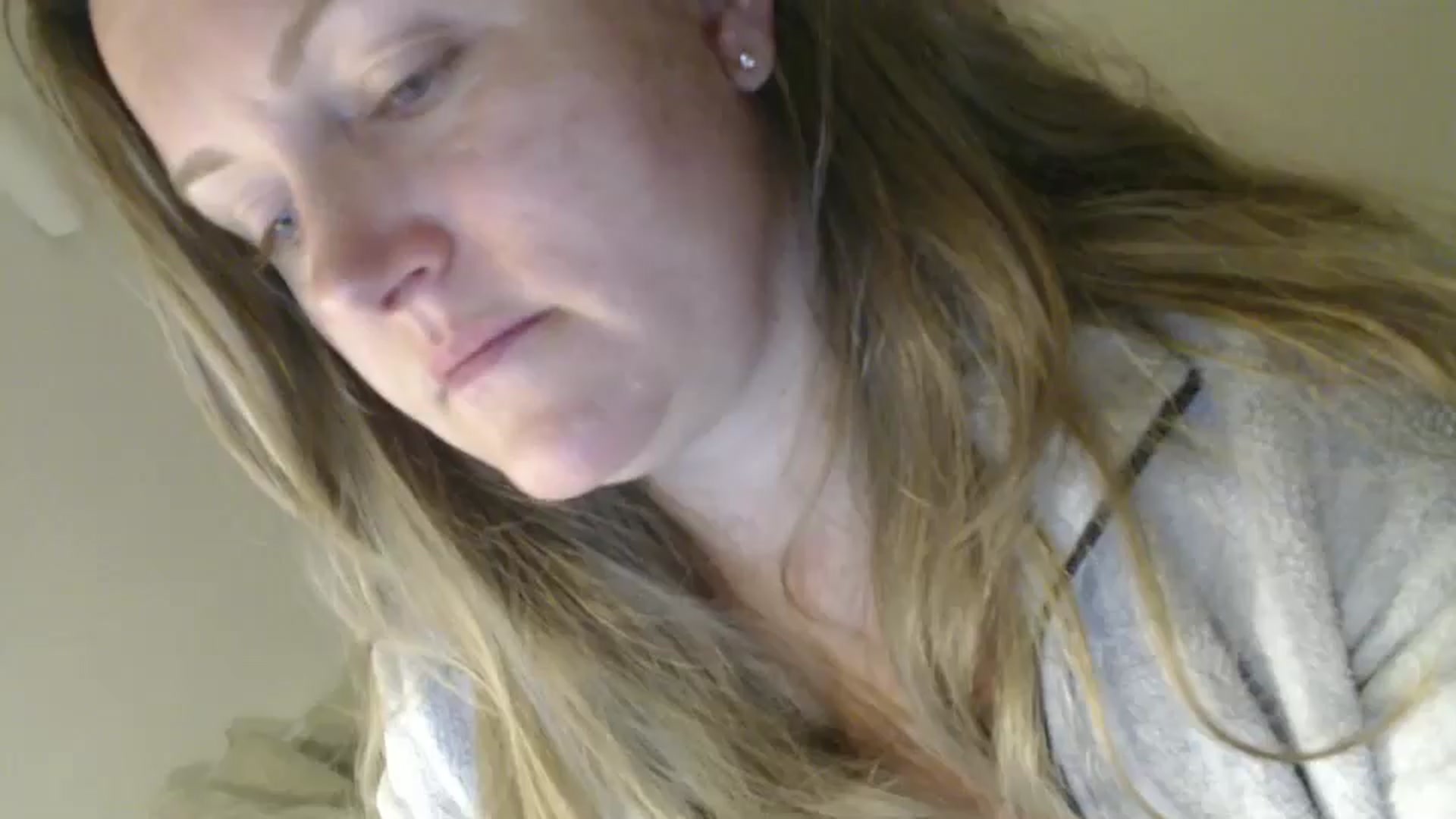 Gallery image thumbnail from JustLily's myfreecams stream on, 09/19/2024, 22:05 image 18 of 20