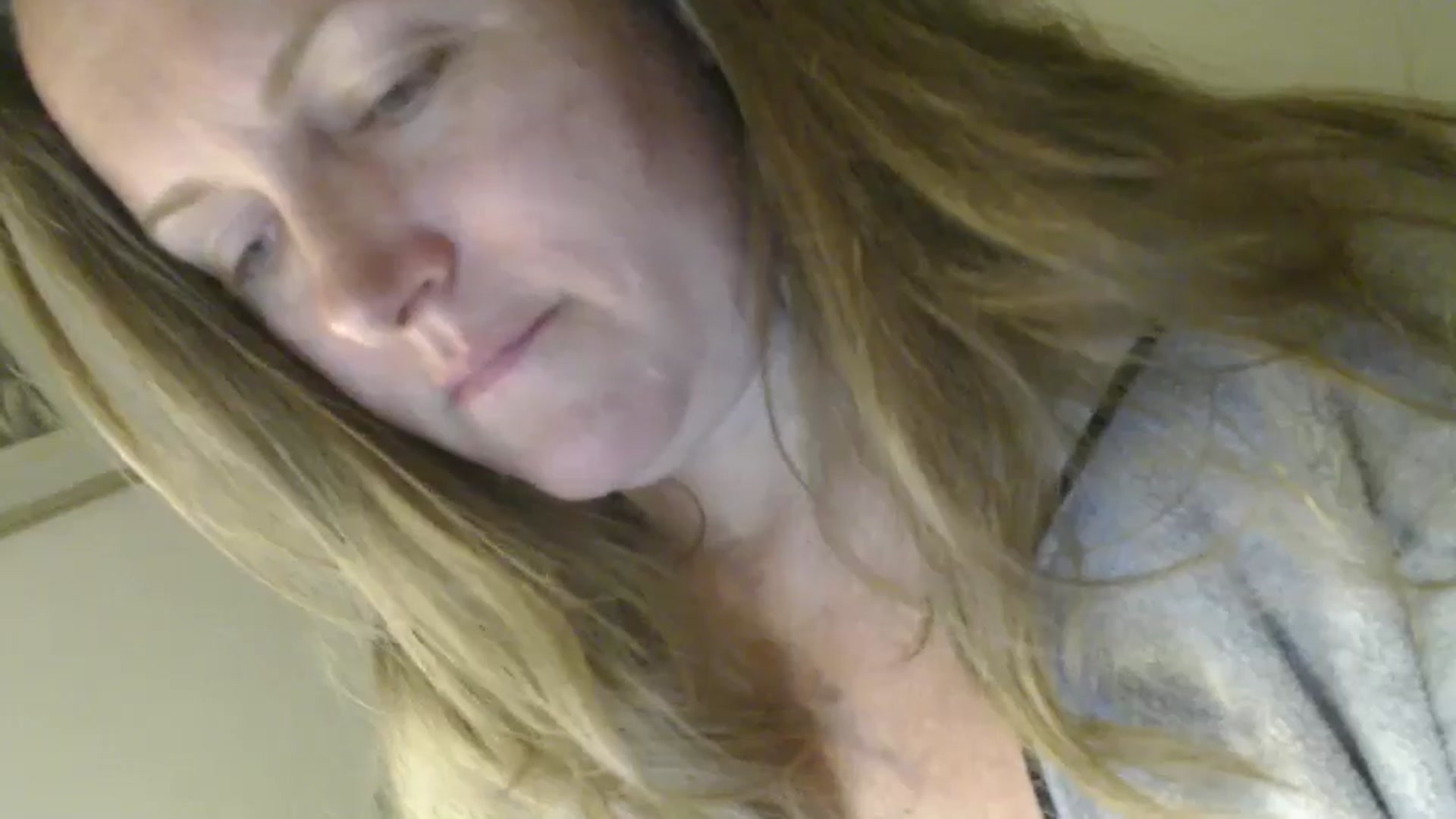 Gallery image thumbnail from JustLily's myfreecams stream on, 09/19/2024, 22:05 image 3 of 20