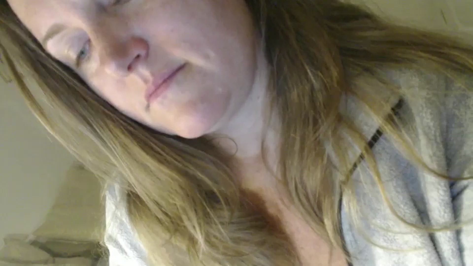 Gallery image thumbnail from JustLily's myfreecams stream on, 09/19/2024, 22:05 image 14 of 20