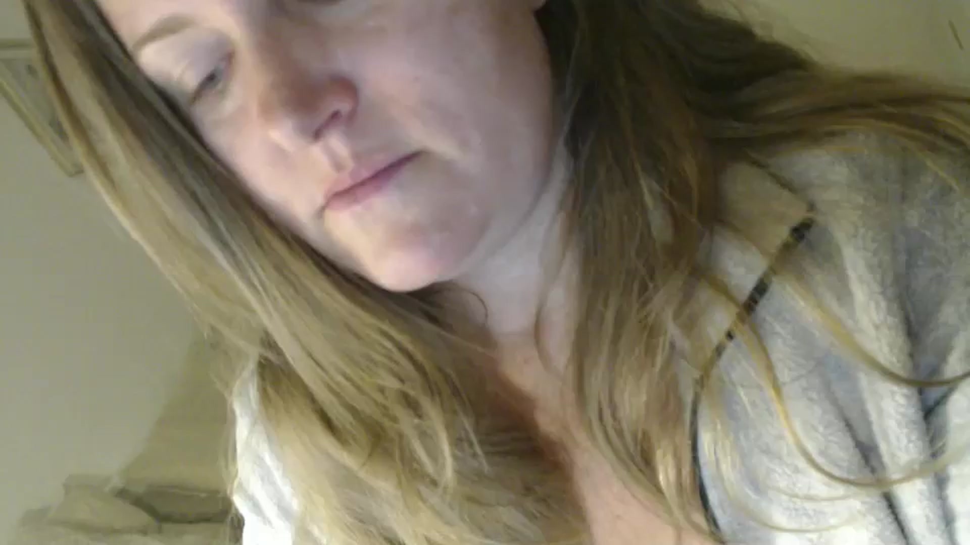 Gallery image thumbnail from JustLily's myfreecams stream on, 09/19/2024, 22:05 image 13 of 20