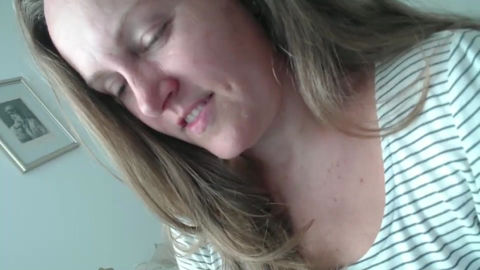 Gallery image thumbnail from JustLily's myfreecams stream on, 09/20/2024, 14:02 image 3 of 20