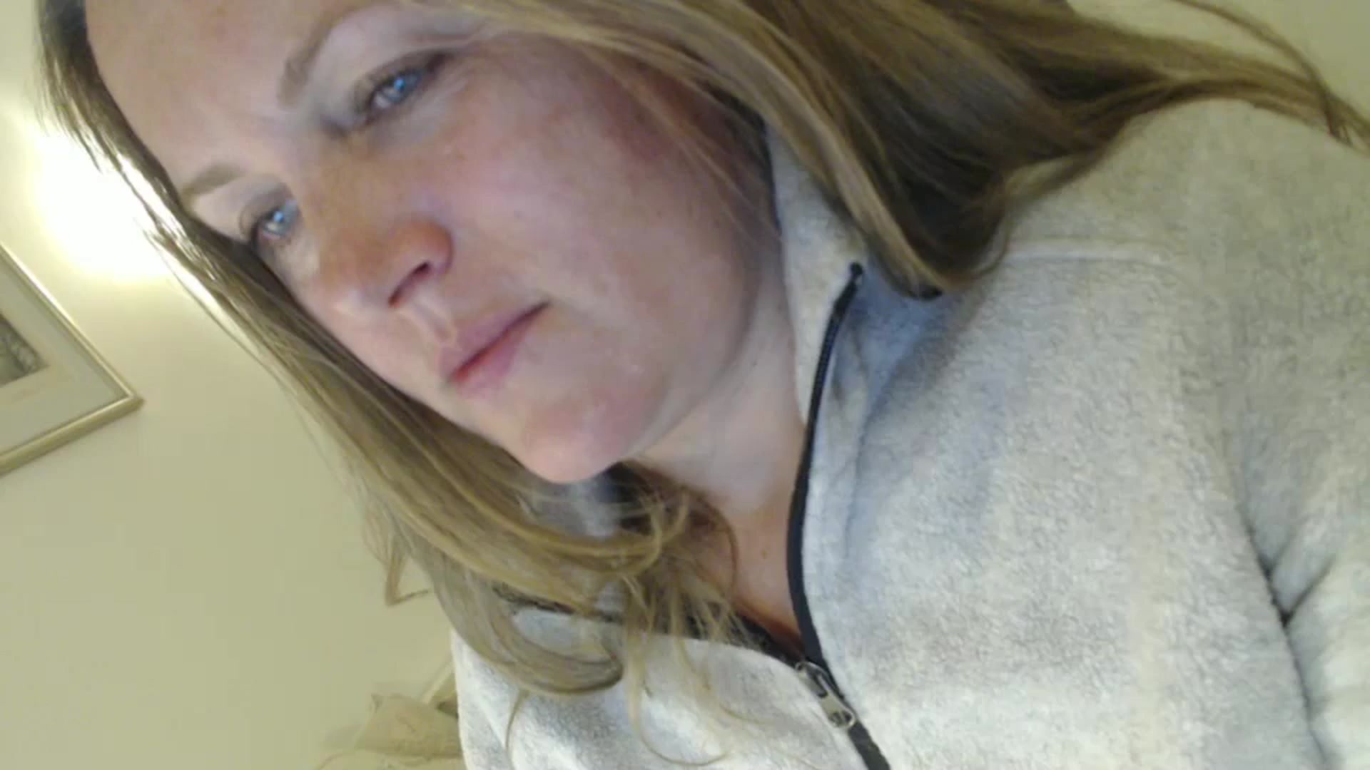 Gallery image thumbnail from JustLily's myfreecams stream on, 09/20/2024, 20:21 image 2 of 20