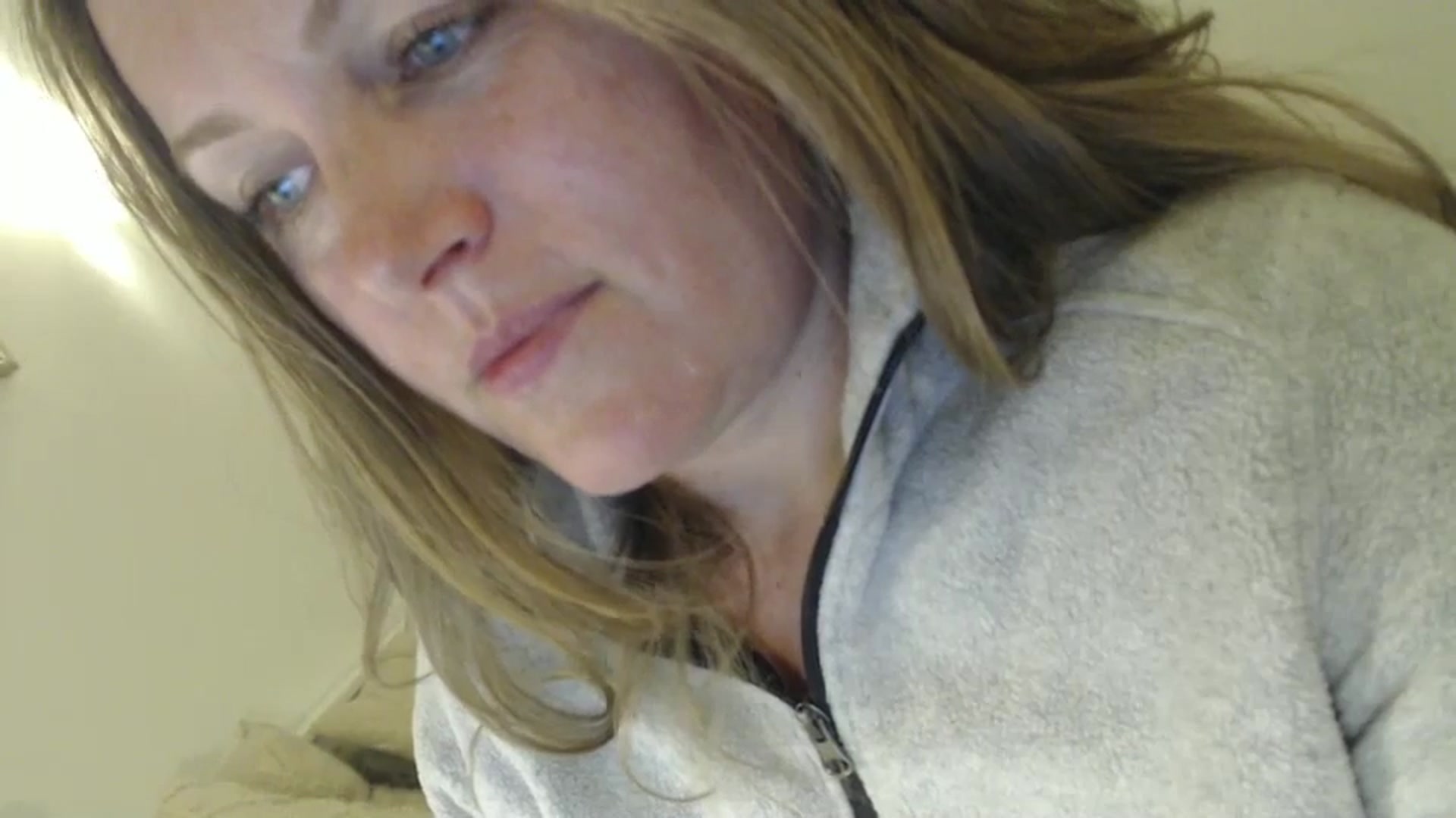 Gallery image thumbnail from JustLily's myfreecams stream on, 09/20/2024, 20:21 image 6 of 20