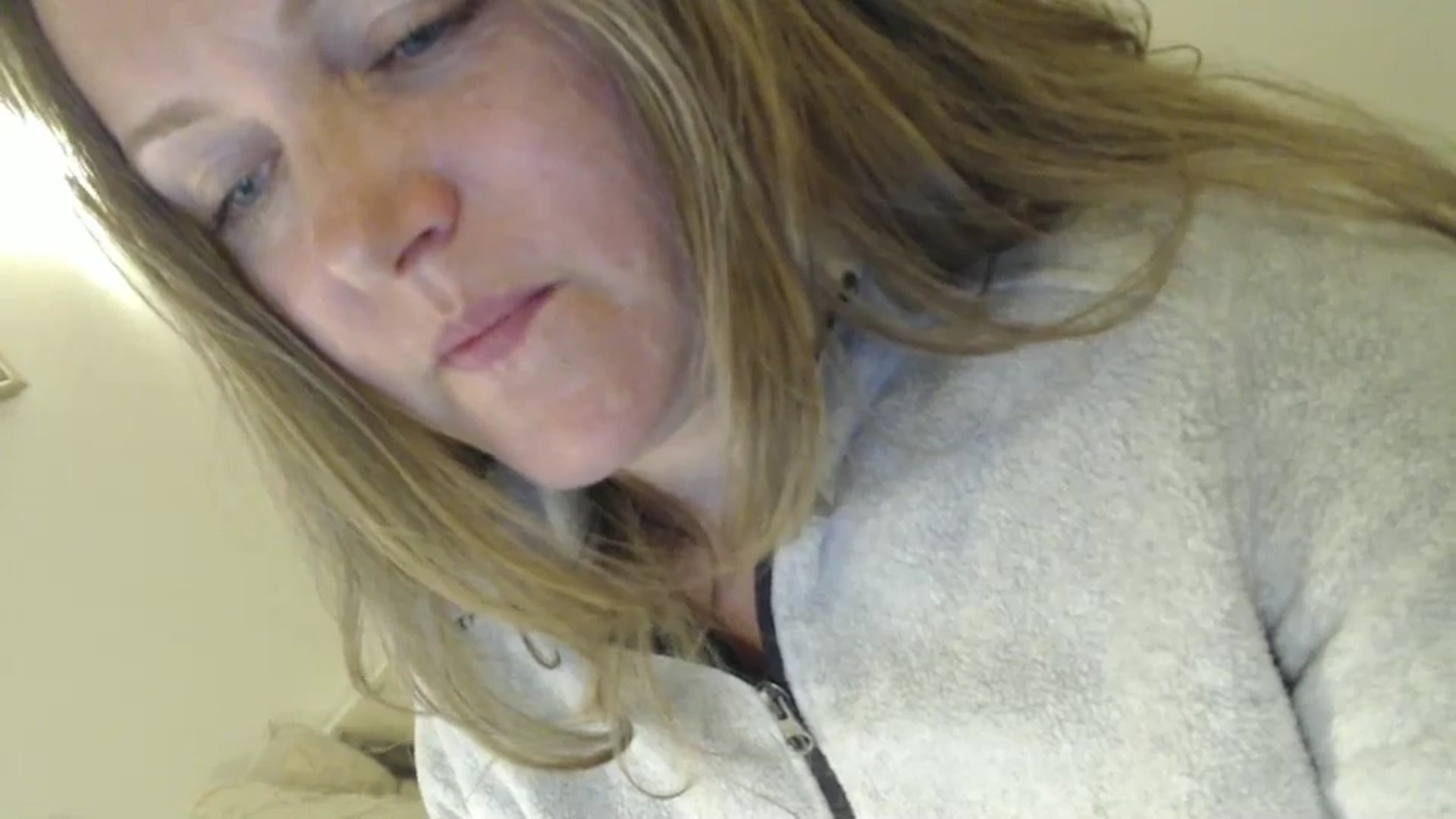 Gallery image thumbnail from JustLily's myfreecams stream on, 09/20/2024, 20:21 image 14 of 20