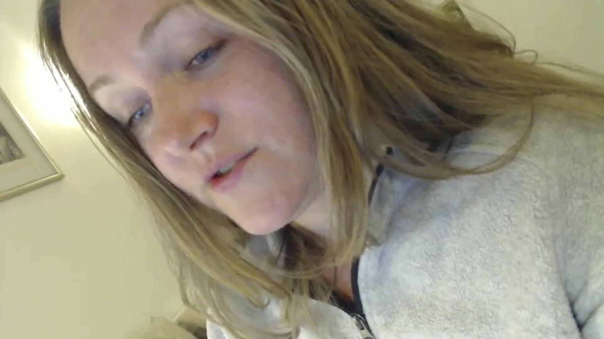 Gallery image thumbnail from JustLily's myfreecams stream on, 09/20/2024, 20:21 image 15 of 20