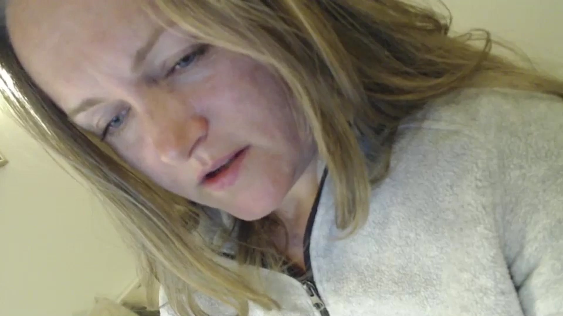 Gallery image thumbnail from JustLily's myfreecams stream on, 09/20/2024, 20:21 image 10 of 20