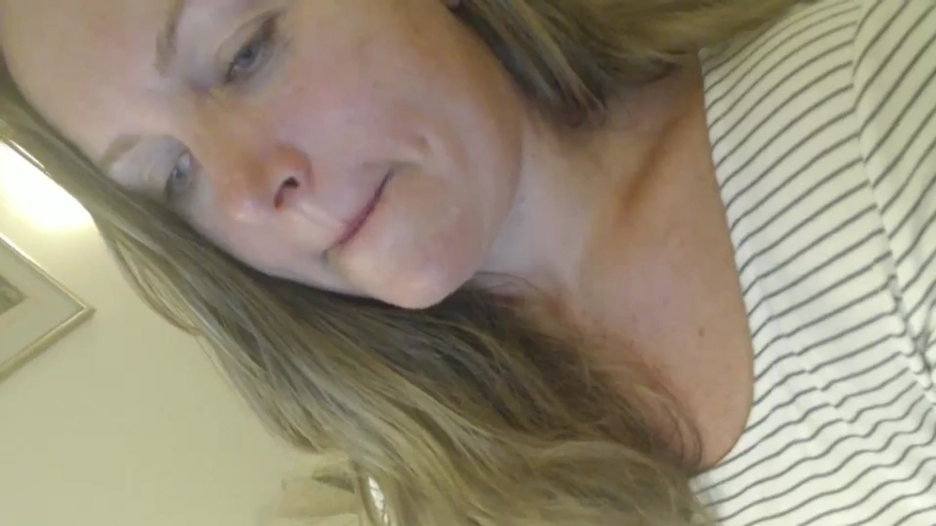 Gallery image thumbnail from JustLily's myfreecams stream on, 09/20/2024, 23:30 image 14 of 20