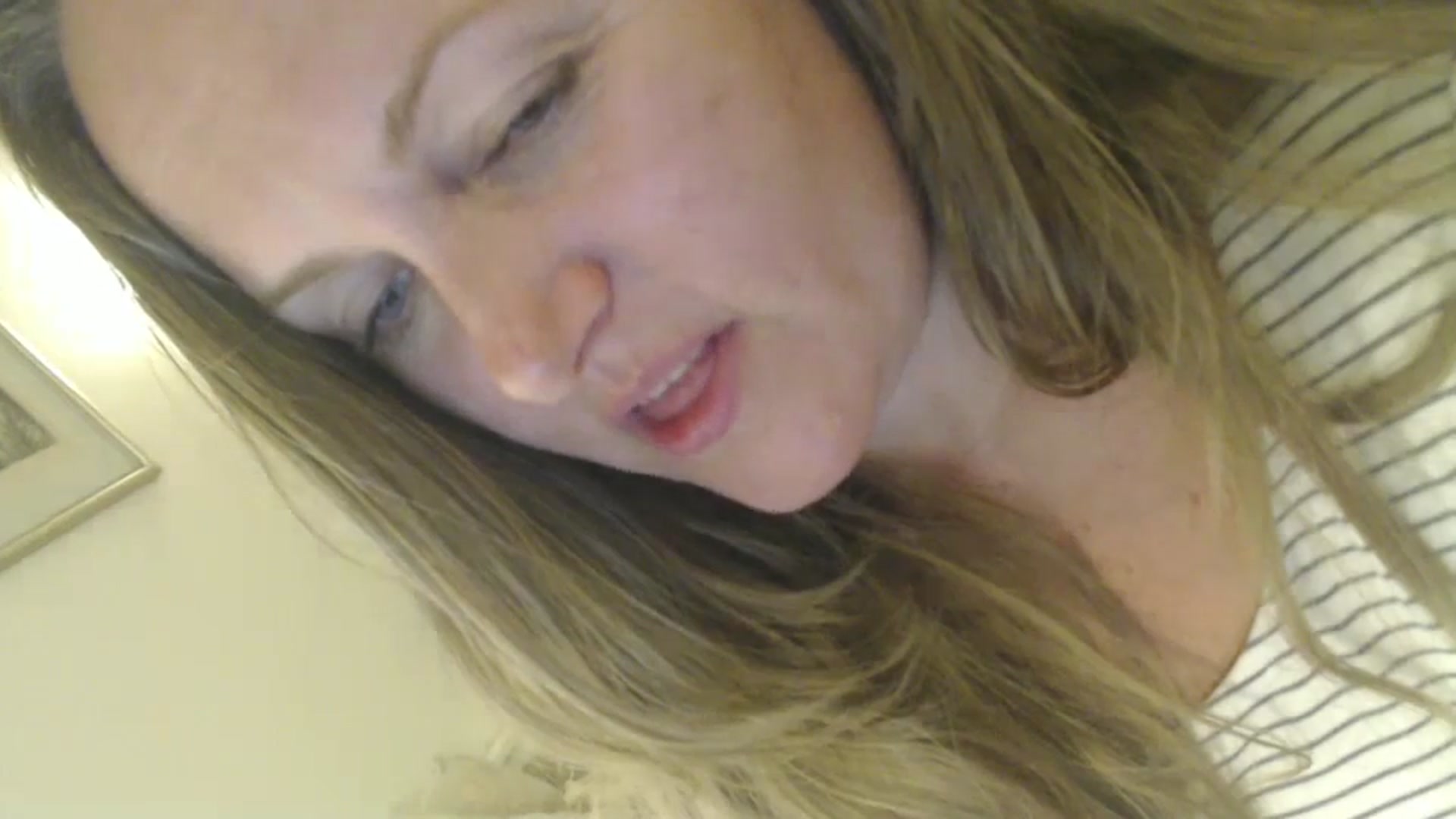 Gallery image thumbnail from JustLily's myfreecams stream on, 09/20/2024, 23:30 image 5 of 20