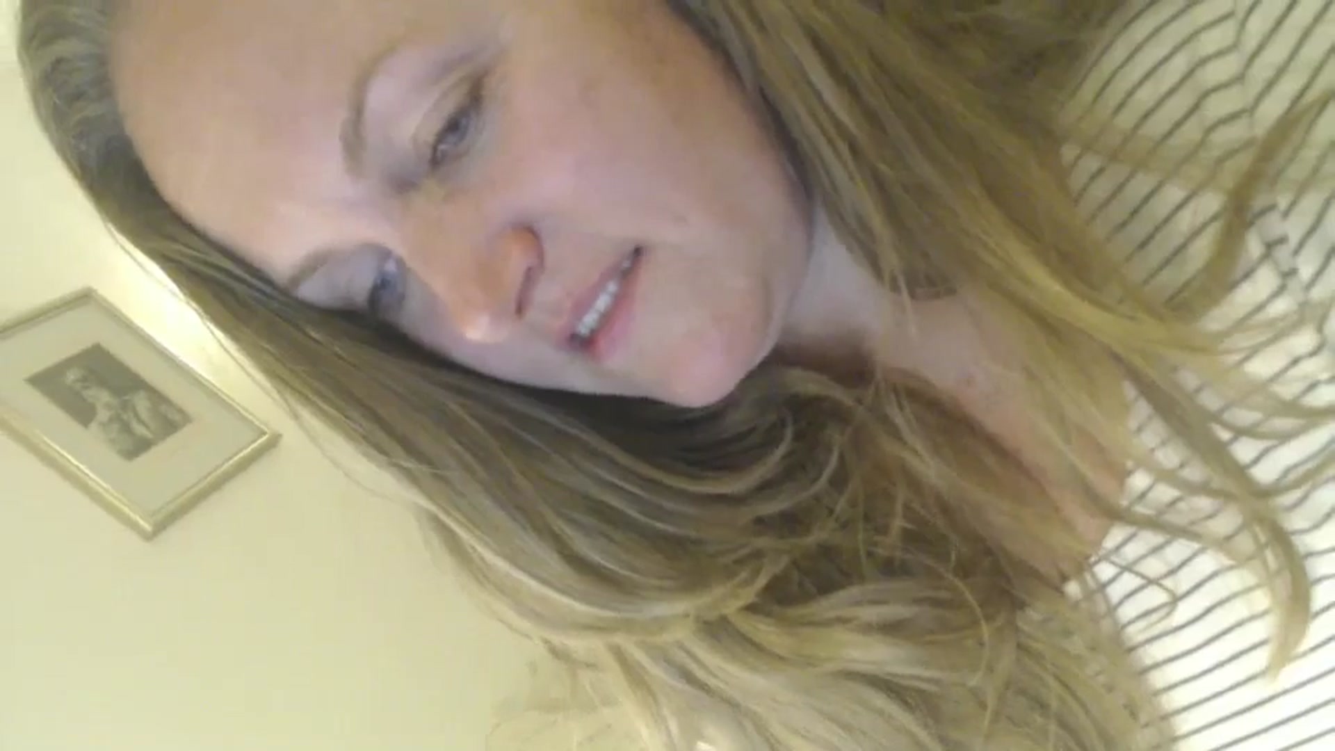 Gallery image thumbnail from JustLily's myfreecams stream on, 09/20/2024, 23:30 image 6 of 20