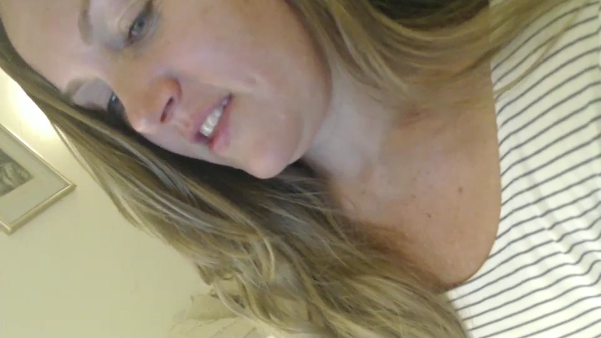 Gallery image thumbnail from JustLily's myfreecams stream on, 09/20/2024, 23:30 image 17 of 20