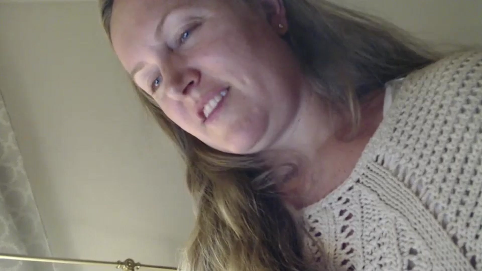 Gallery image thumbnail from JustLily's myfreecams stream on, 09/23/2024, 21:20 image 14 of 20