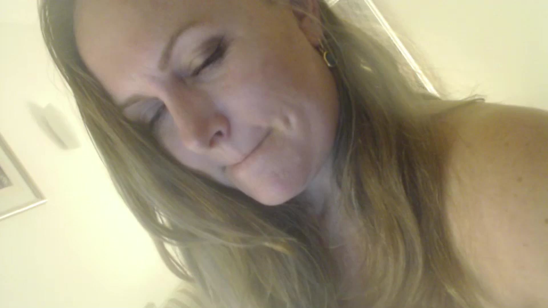 Gallery image thumbnail from JustLily's myfreecams stream on, 09/30/2024, 23:27 image 1 of 20