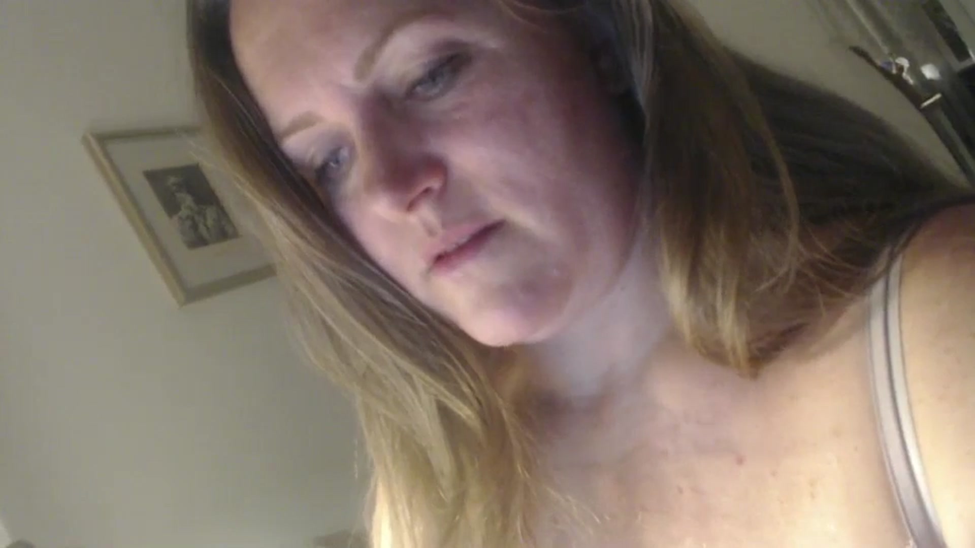 Gallery image thumbnail from JustLily's myfreecams stream on, 10/01/2024, 22:12 image 9 of 20