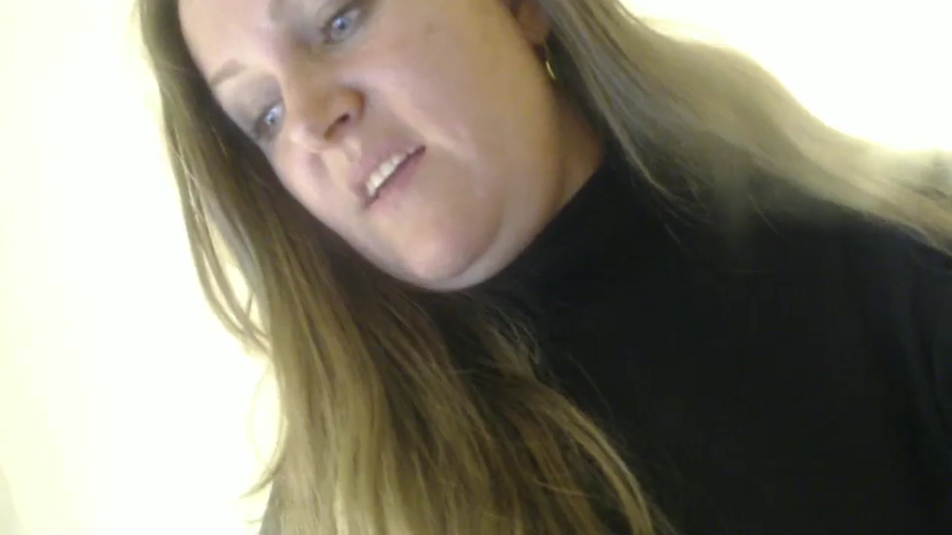 Gallery image thumbnail from JustLily's myfreecams stream on, 10/02/2024, 20:58 image 3 of 20