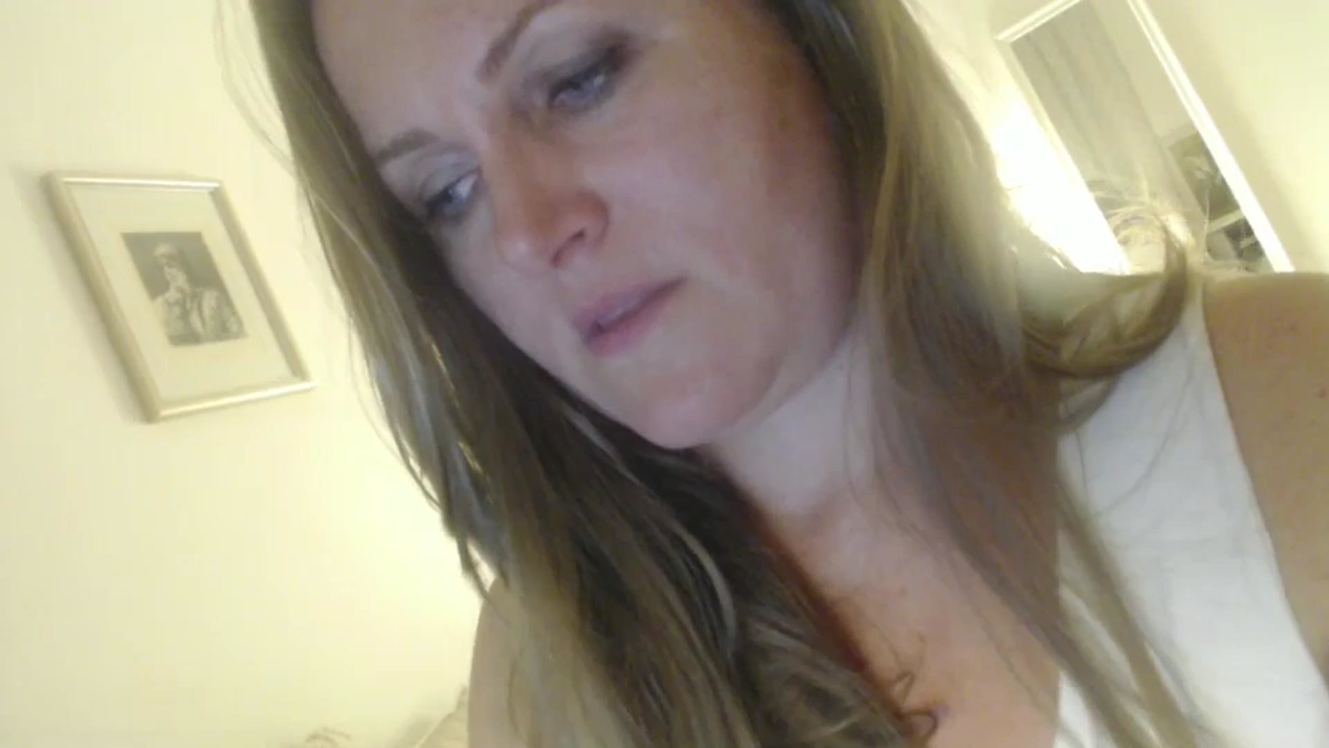 Gallery image thumbnail from JustLily's myfreecams stream on, 10/08/2024, 16:48 image 13 of 20