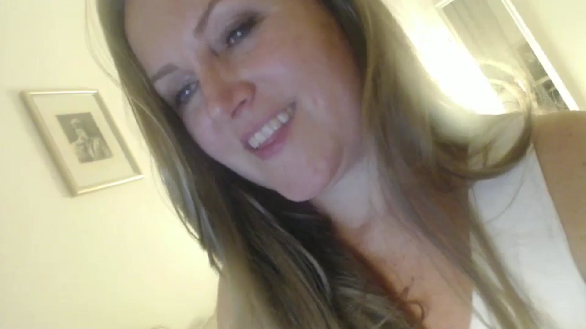 Gallery image thumbnail from JustLily's myfreecams stream on, 10/08/2024, 16:48 image 14 of 20