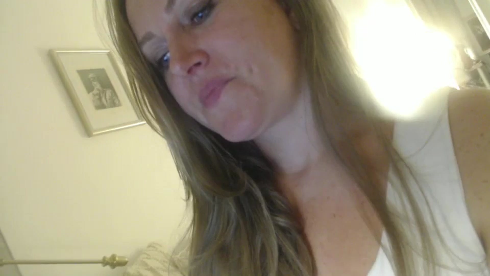 Gallery image thumbnail from JustLily's myfreecams stream on, 10/08/2024, 16:48 image 8 of 20
