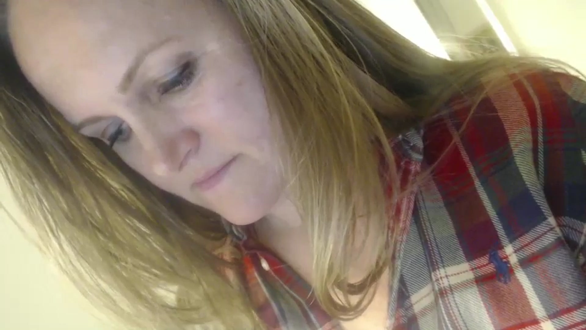 Gallery image thumbnail from JustLily's myfreecams stream on, 10/15/2024, 19:58 image 2 of 20