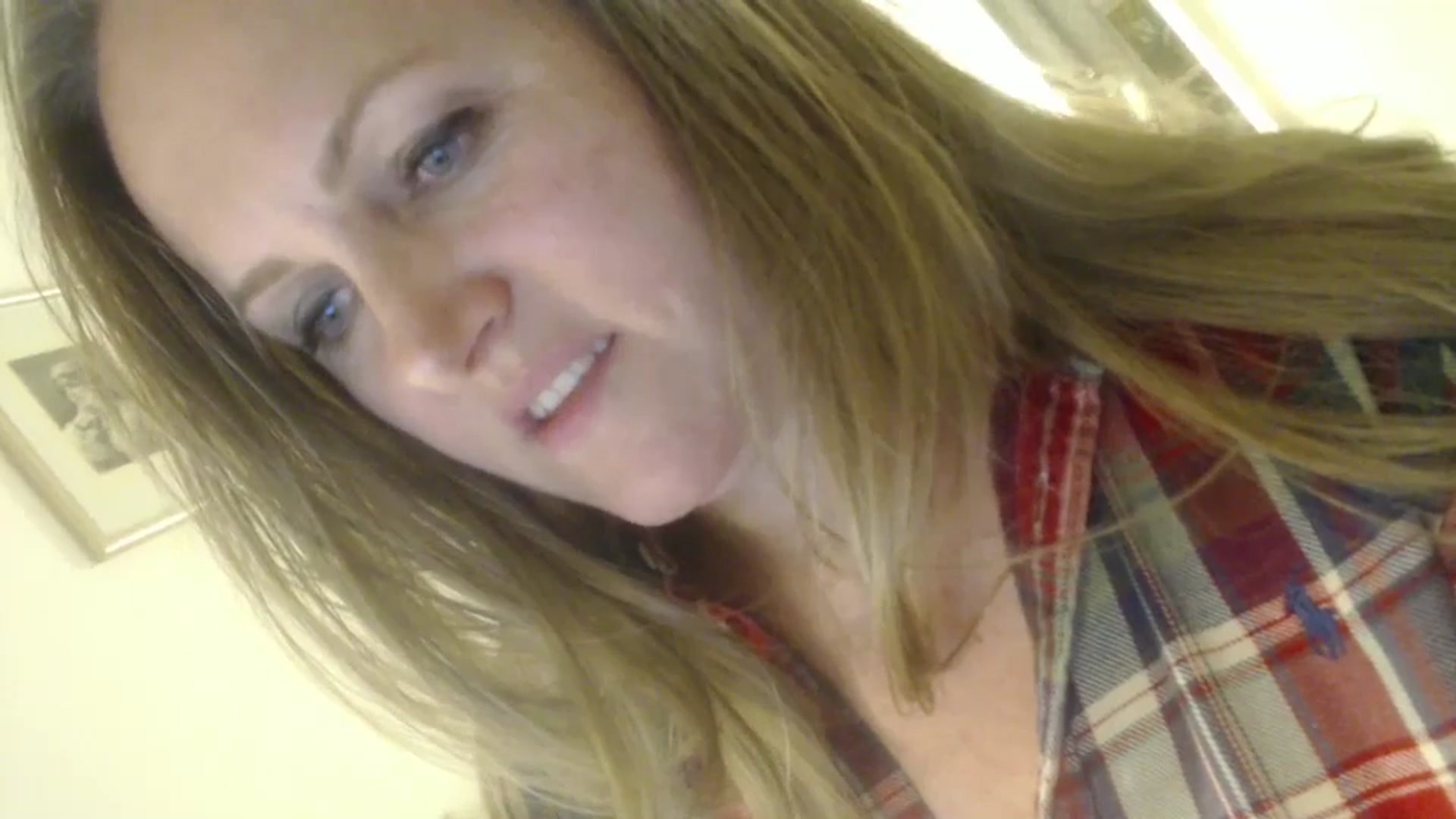 Gallery image thumbnail from JustLily's myfreecams stream on, 10/15/2024, 19:58 image 3 of 20