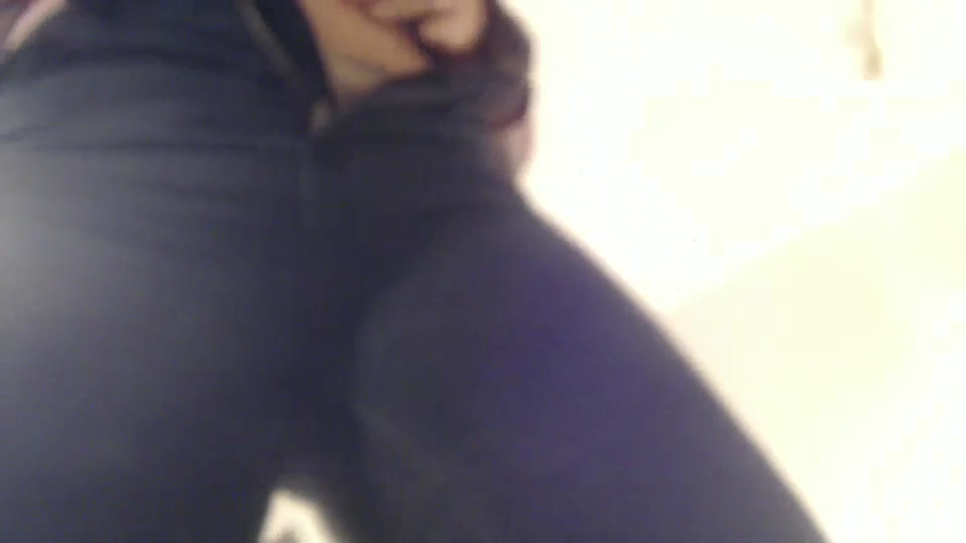 Gallery image thumbnail from JustLily's myfreecams stream on, 10/15/2024, 19:58 image 10 of 20