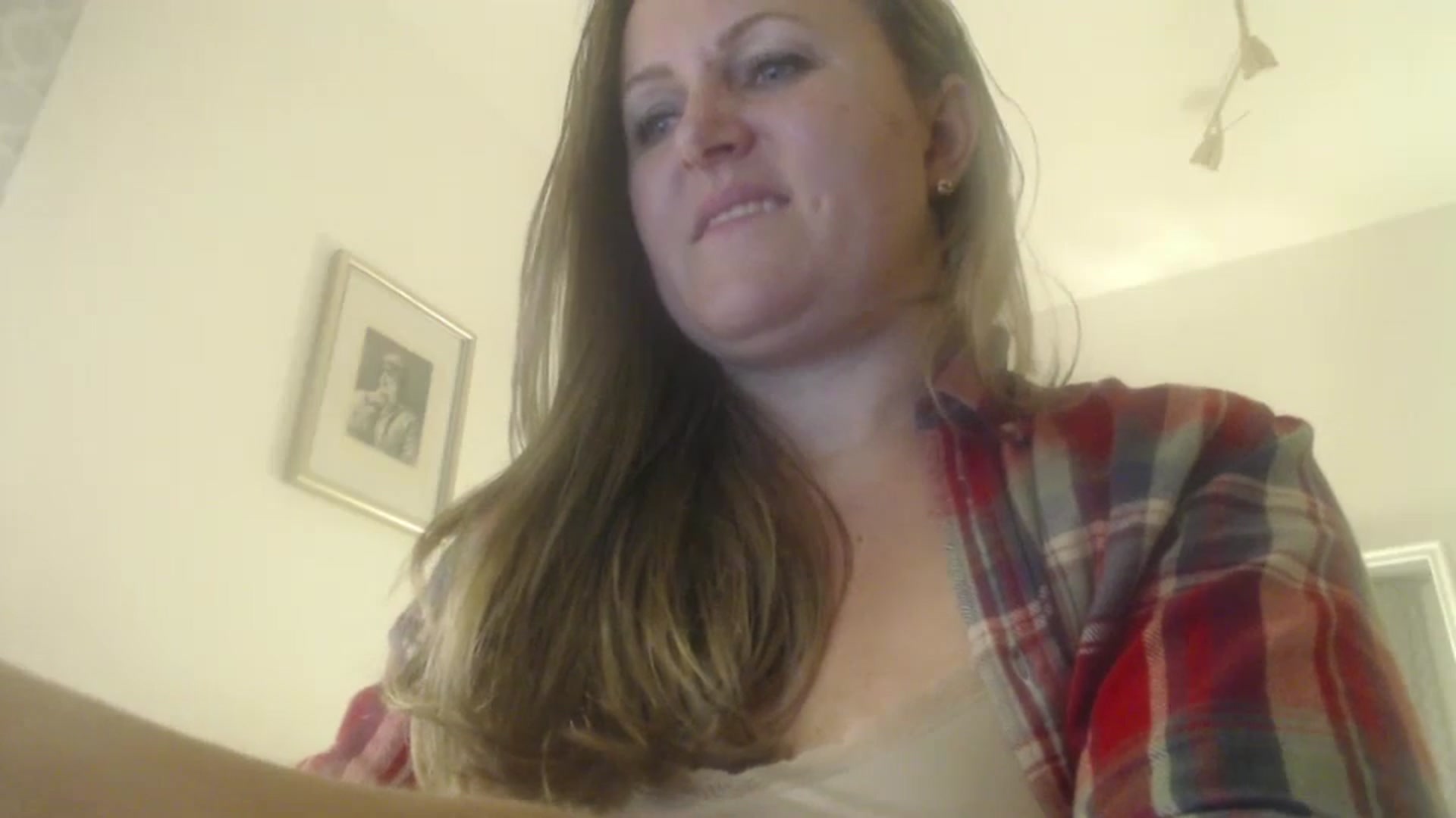 Gallery image thumbnail from JustLily's myfreecams stream on, 10/15/2024, 21:23 image 20 of 20