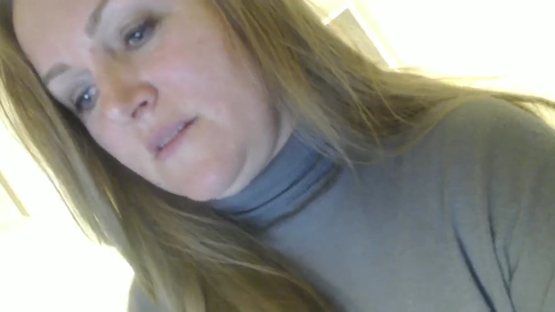 Gallery image thumbnail from JustLily's myfreecams stream on, 10/16/2024, 21:32 image 3 of 20