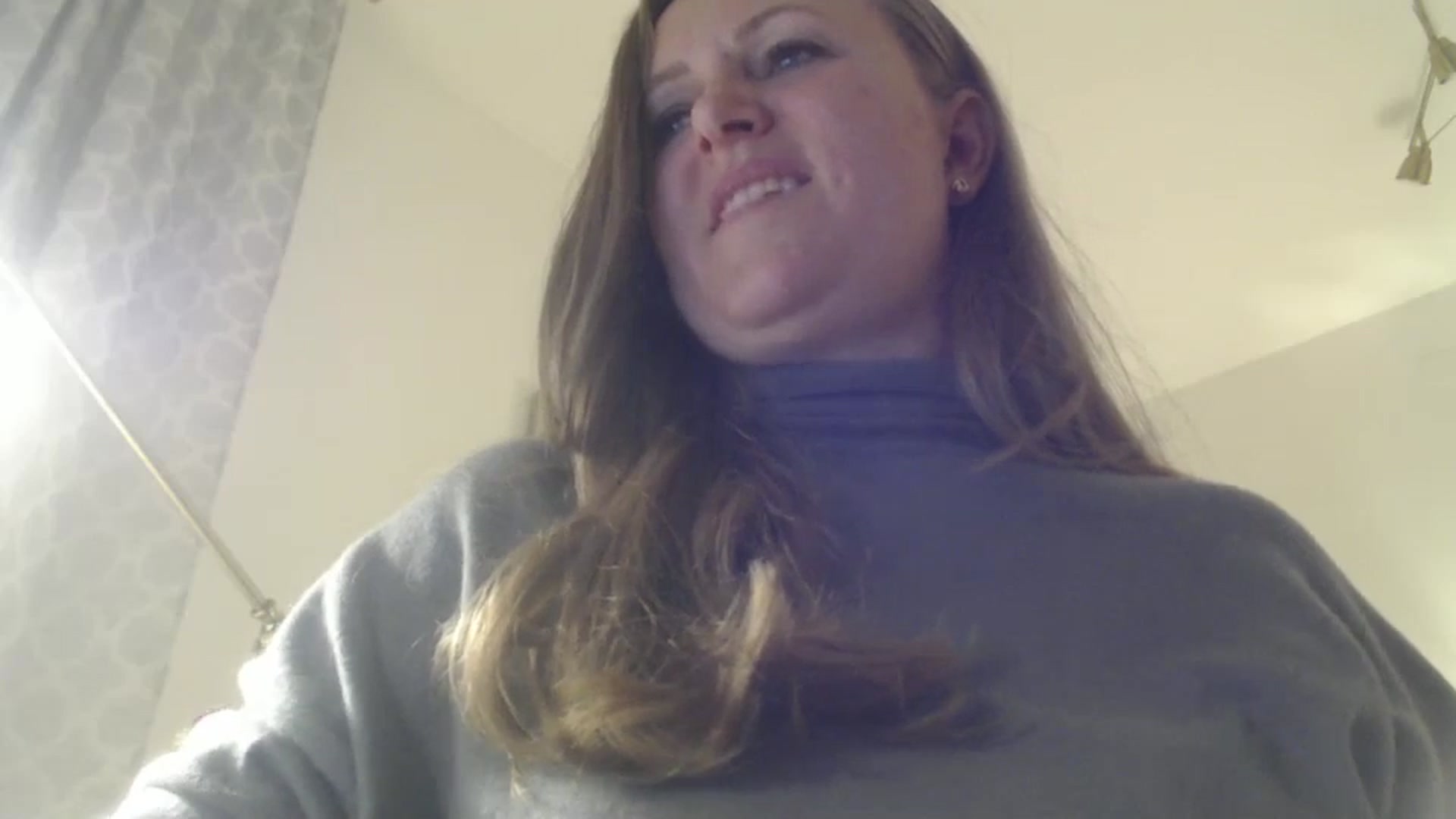 Gallery image thumbnail from JustLily's myfreecams stream on, 10/16/2024, 21:32 image 18 of 20