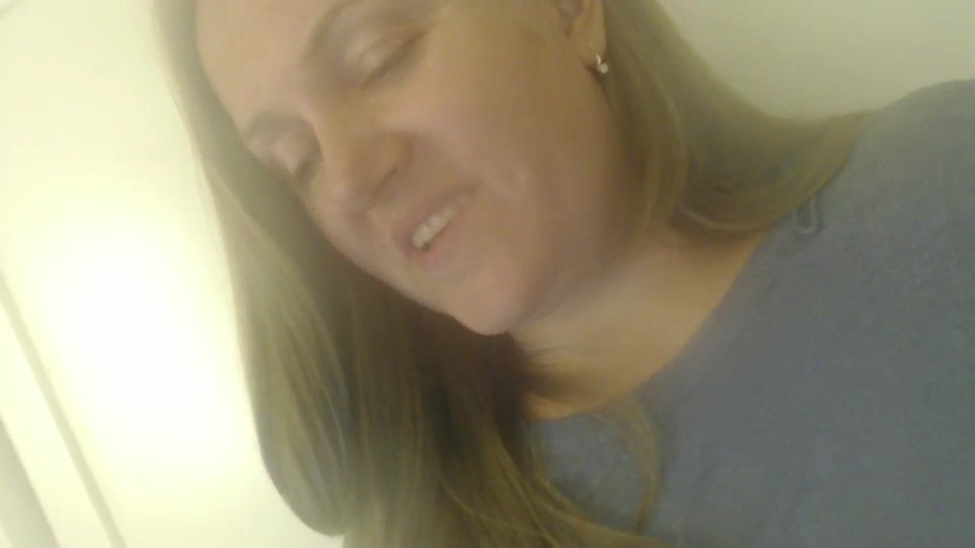 Gallery image thumbnail from JustLily's myfreecams stream on, 10/22/2024, 22:51 image 5 of 20