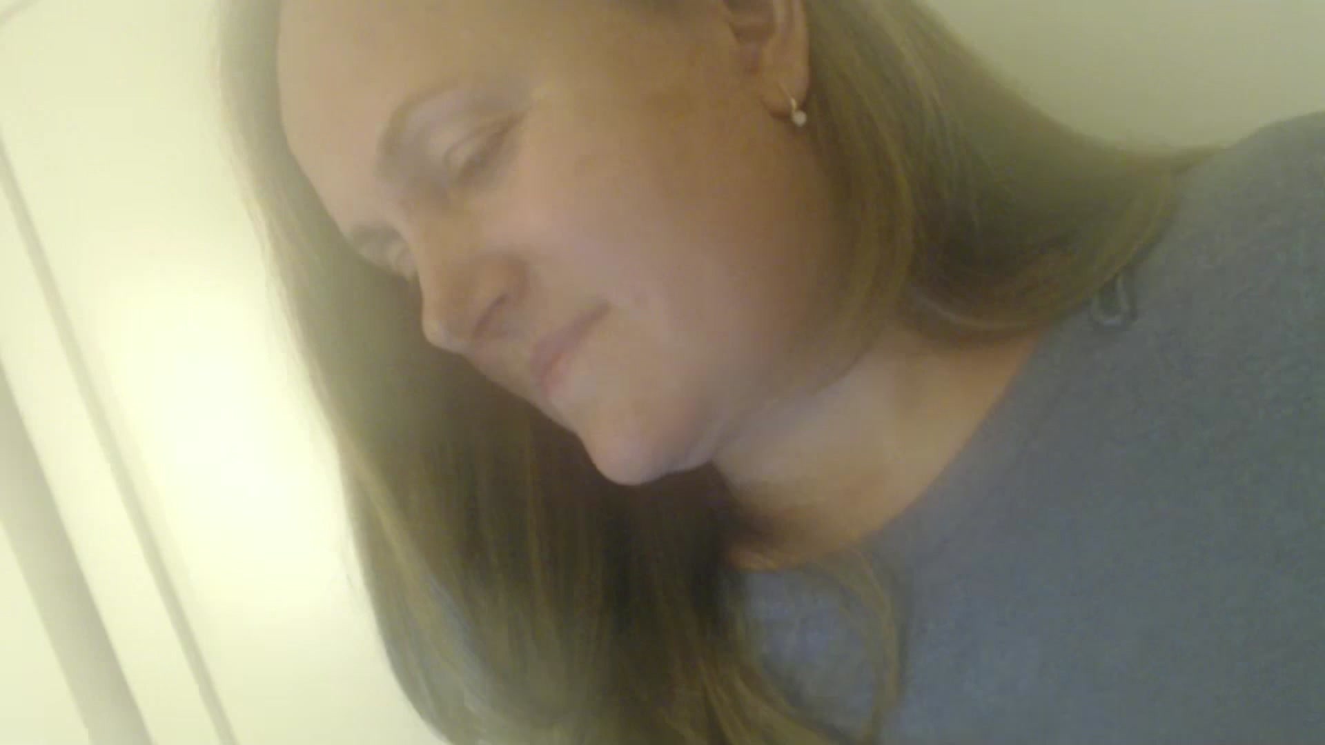 Gallery image thumbnail from JustLily's myfreecams stream on, 10/22/2024, 22:51 image 6 of 20