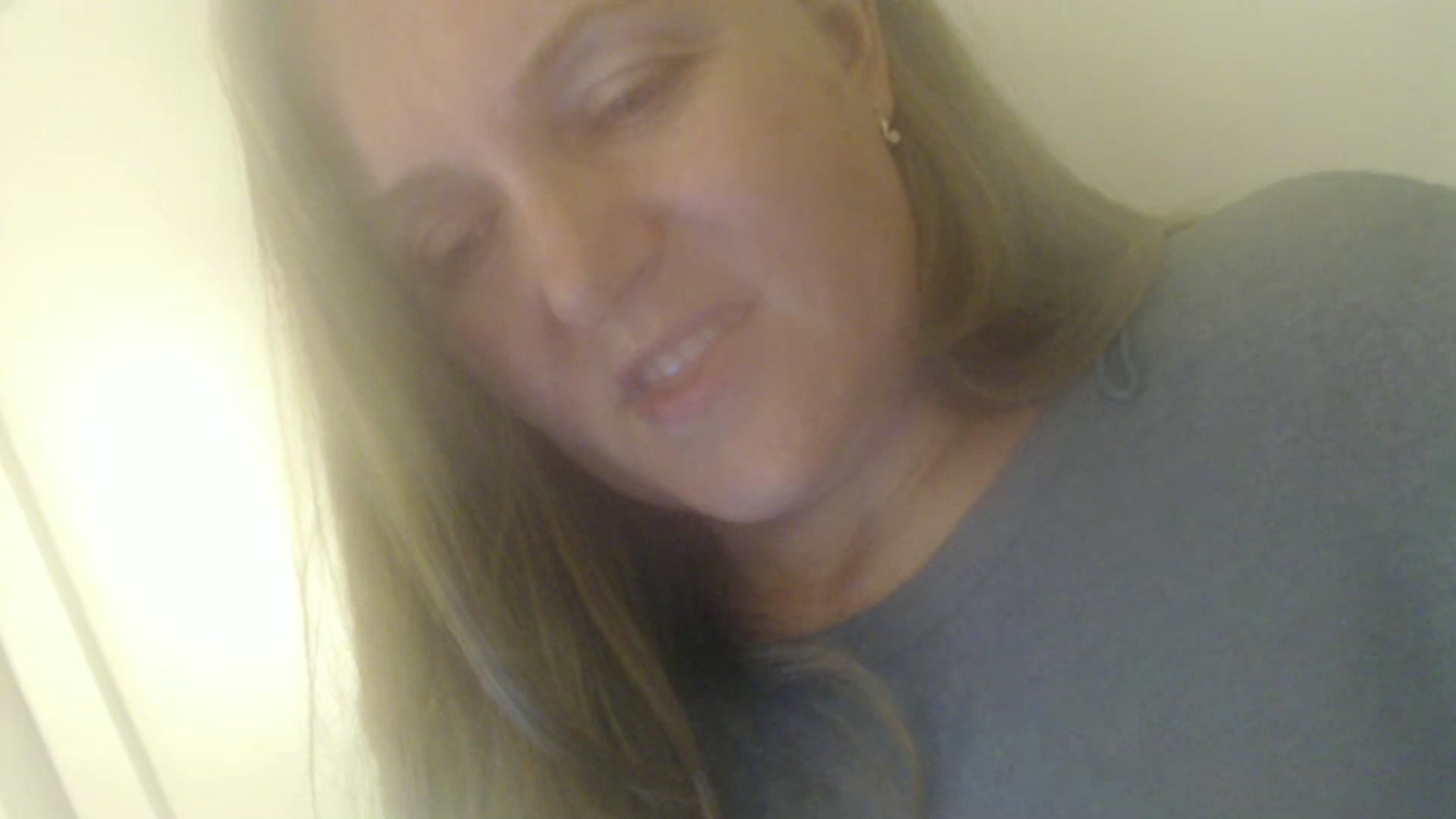 Gallery image thumbnail from JustLily's myfreecams stream on, 10/22/2024, 22:51 image 7 of 20