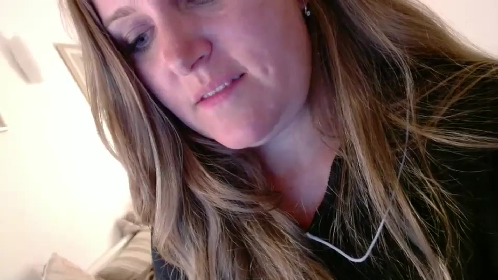 Gallery image thumbnail from JustLily's myfreecams stream on, 10/29/2024, 22:02 image 18 of 20