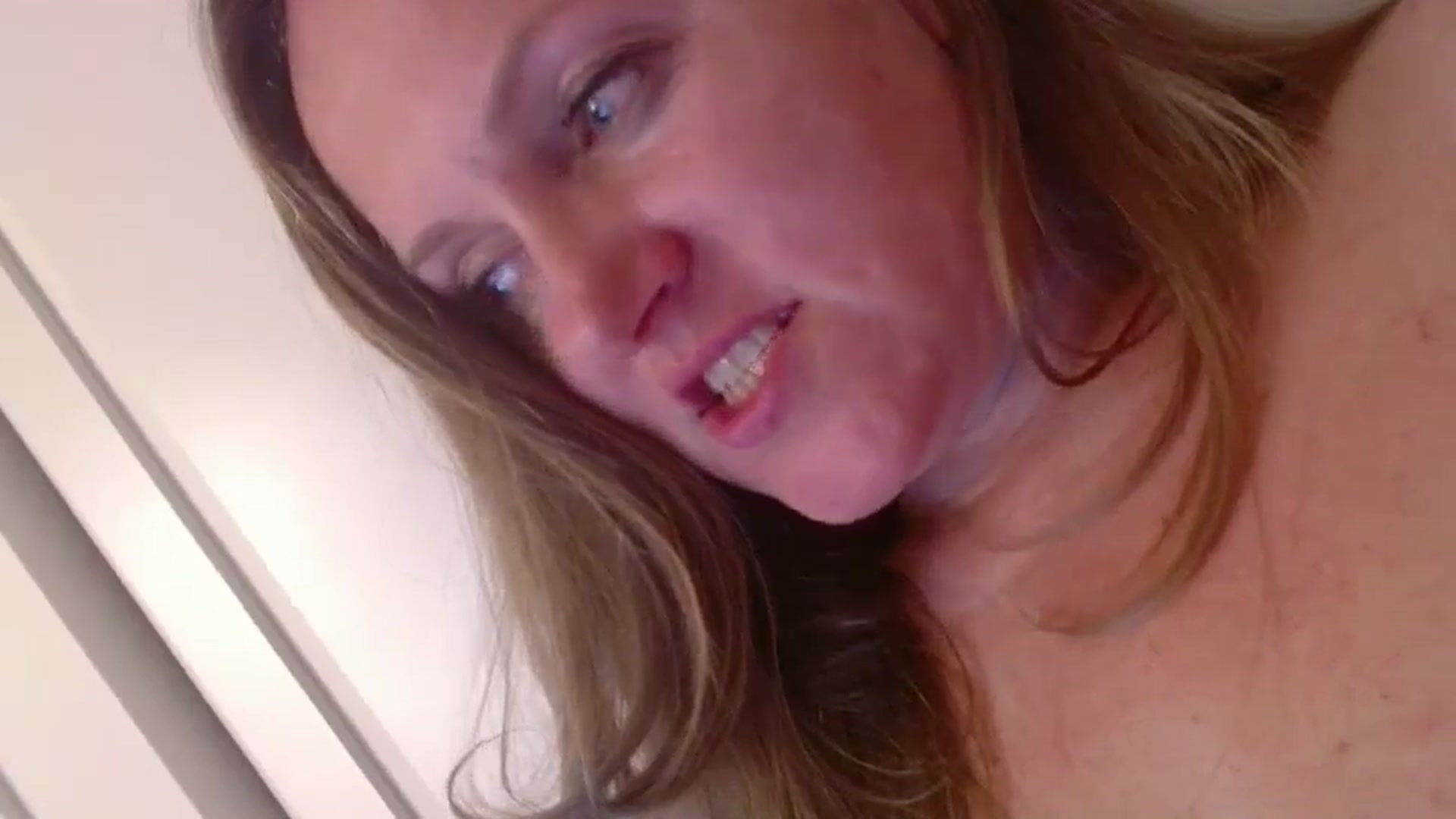 Gallery image thumbnail from JustLily's myfreecams stream on, 10/31/2024, 23:17 image 7 of 20