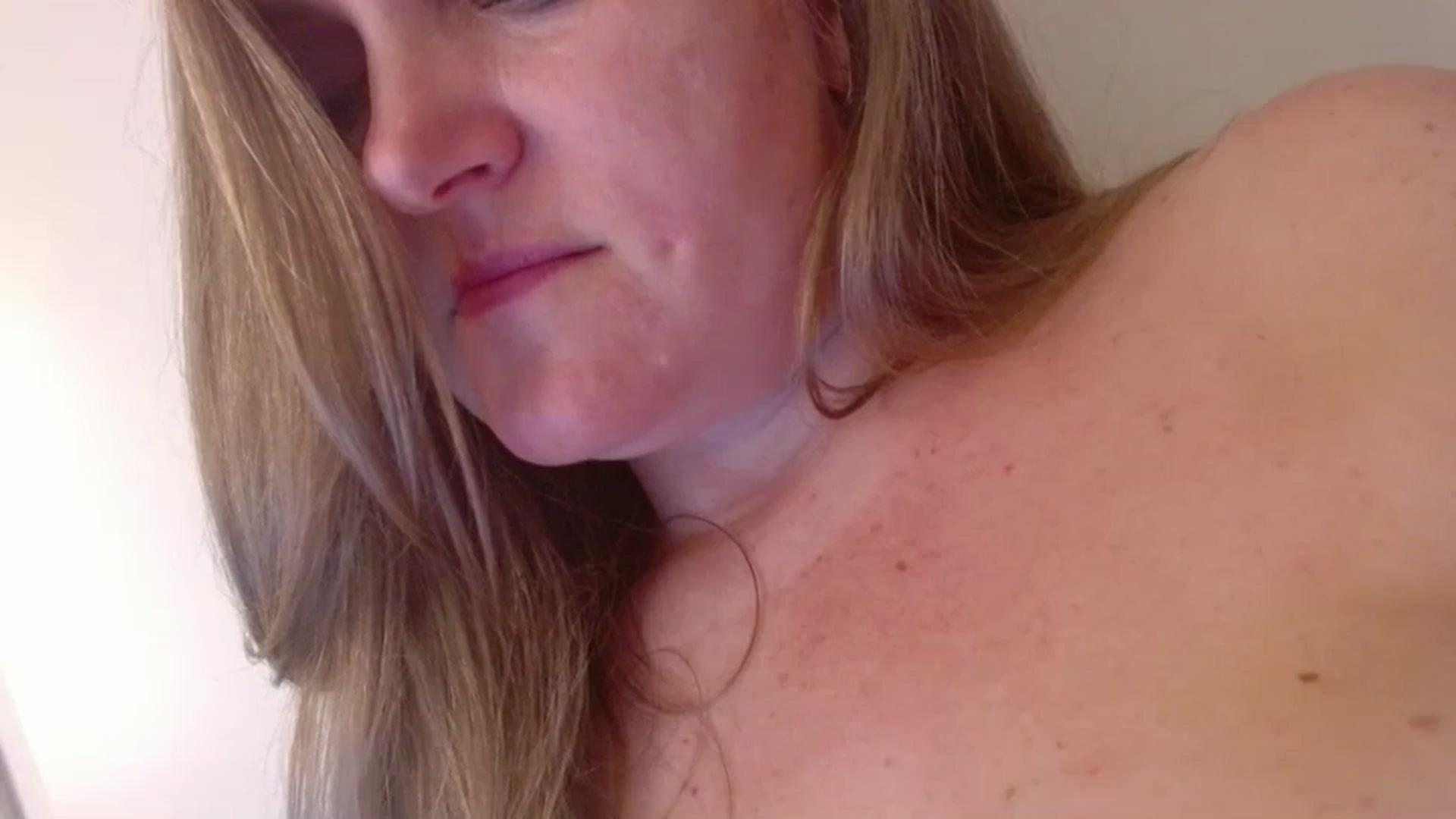 Gallery image thumbnail from JustLily's myfreecams stream on, 10/31/2024, 23:17 image 19 of 20