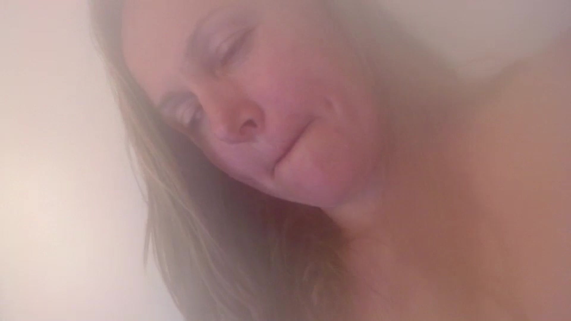 Gallery image thumbnail from JustLily's myfreecams stream on, 11/08/2024, 18:58 image 12 of 20