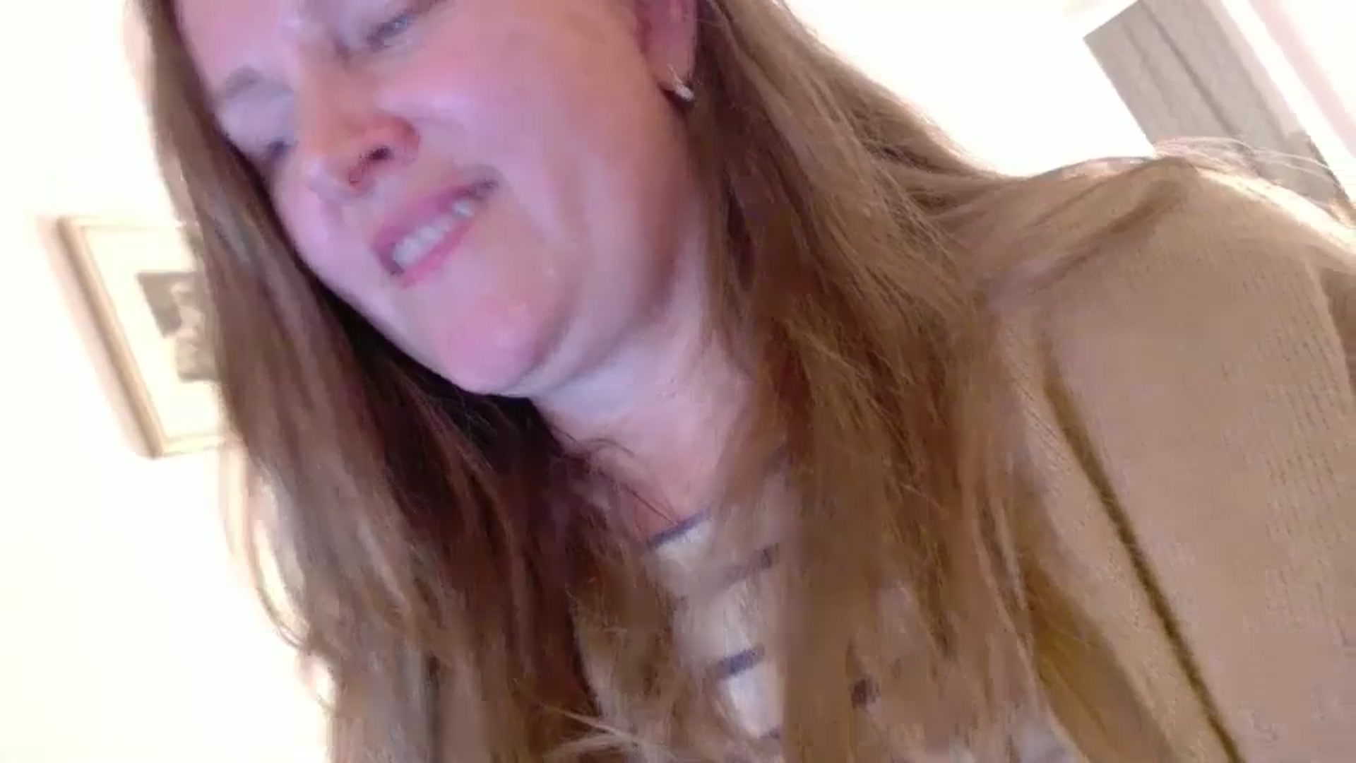 Gallery image thumbnail from JustLily's myfreecams stream on, 11/10/2024, 24:07 image 7 of 20