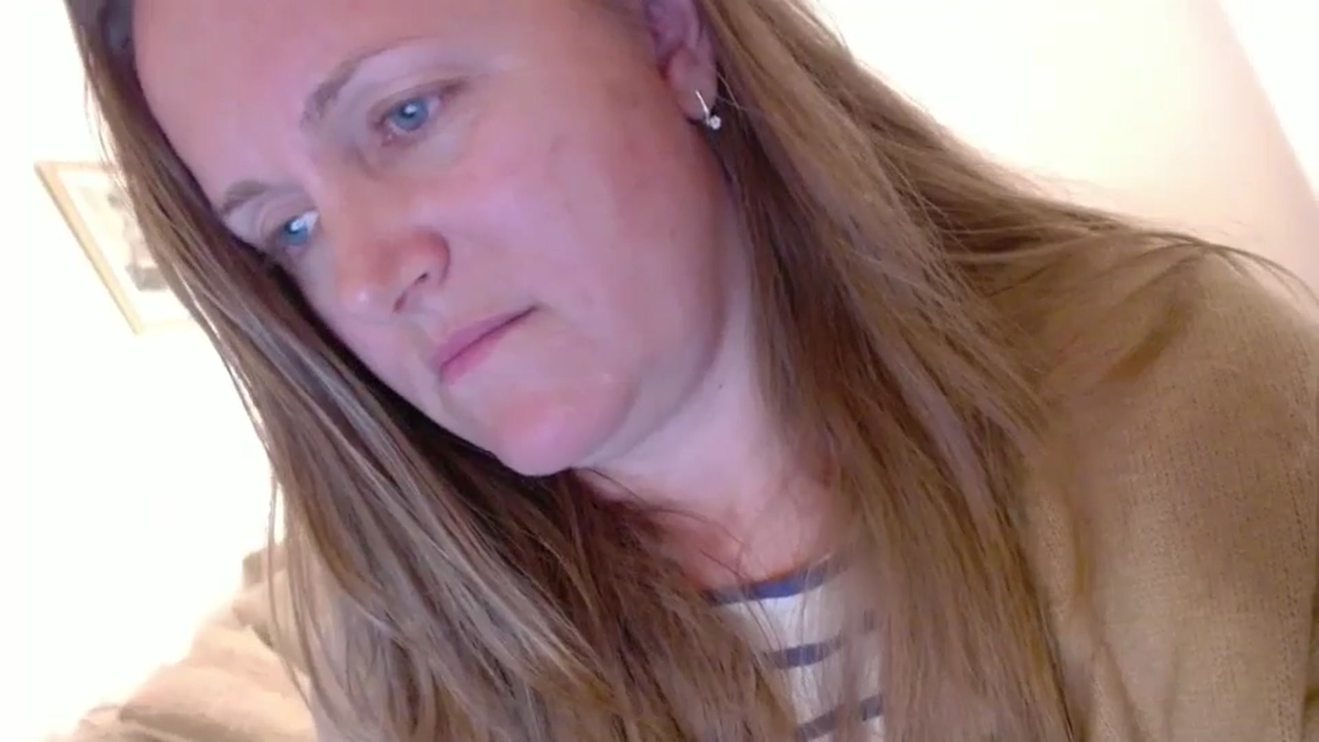 Gallery image thumbnail from JustLily's myfreecams stream on, 11/10/2024, 24:07 image 12 of 20