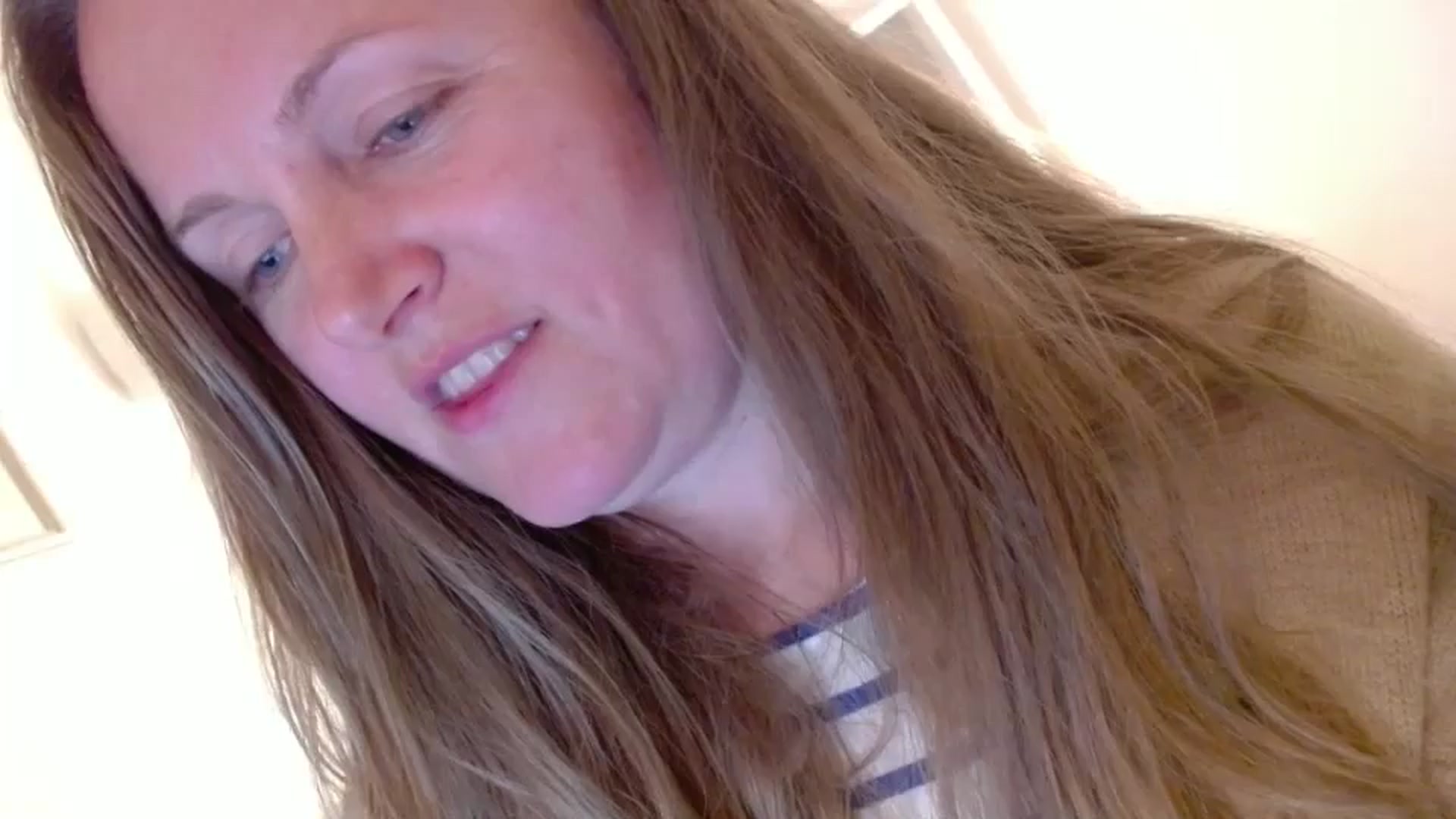 Gallery image thumbnail from JustLily's myfreecams stream on, 11/10/2024, 24:07 image 1 of 20