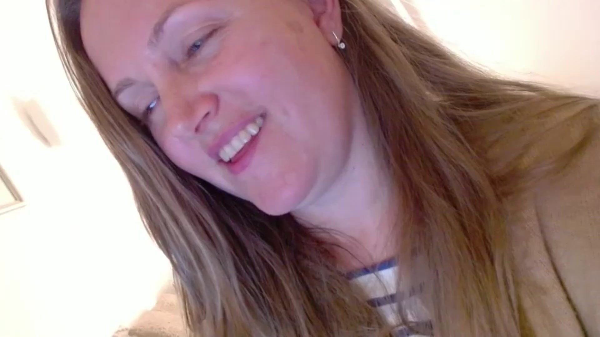 Gallery image thumbnail from JustLily's myfreecams stream on, 11/10/2024, 24:07 image 5 of 20