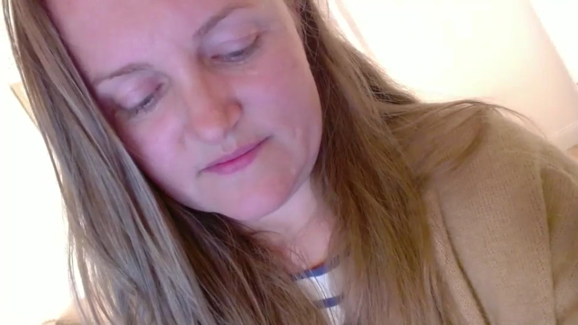 Gallery image thumbnail from JustLily's myfreecams stream on, 11/10/2024, 24:07 image 6 of 20